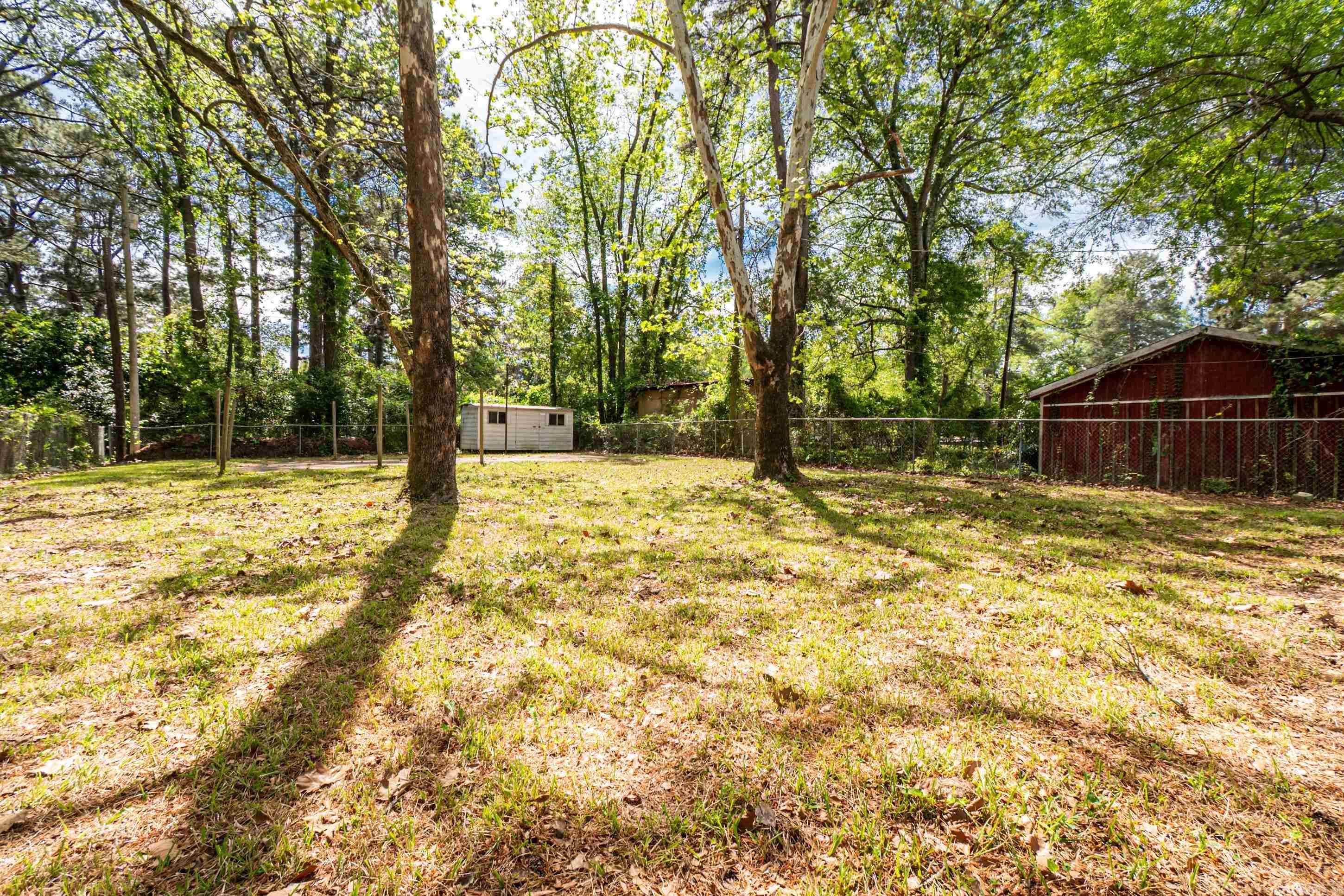 172 N Broadway Property Photo 15