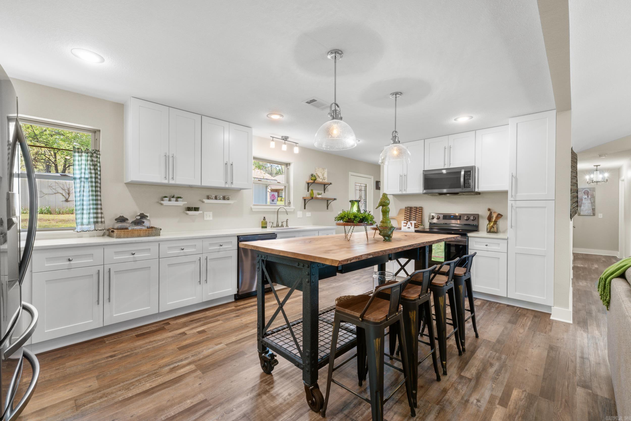 399 Shore Drive Property Photo 15