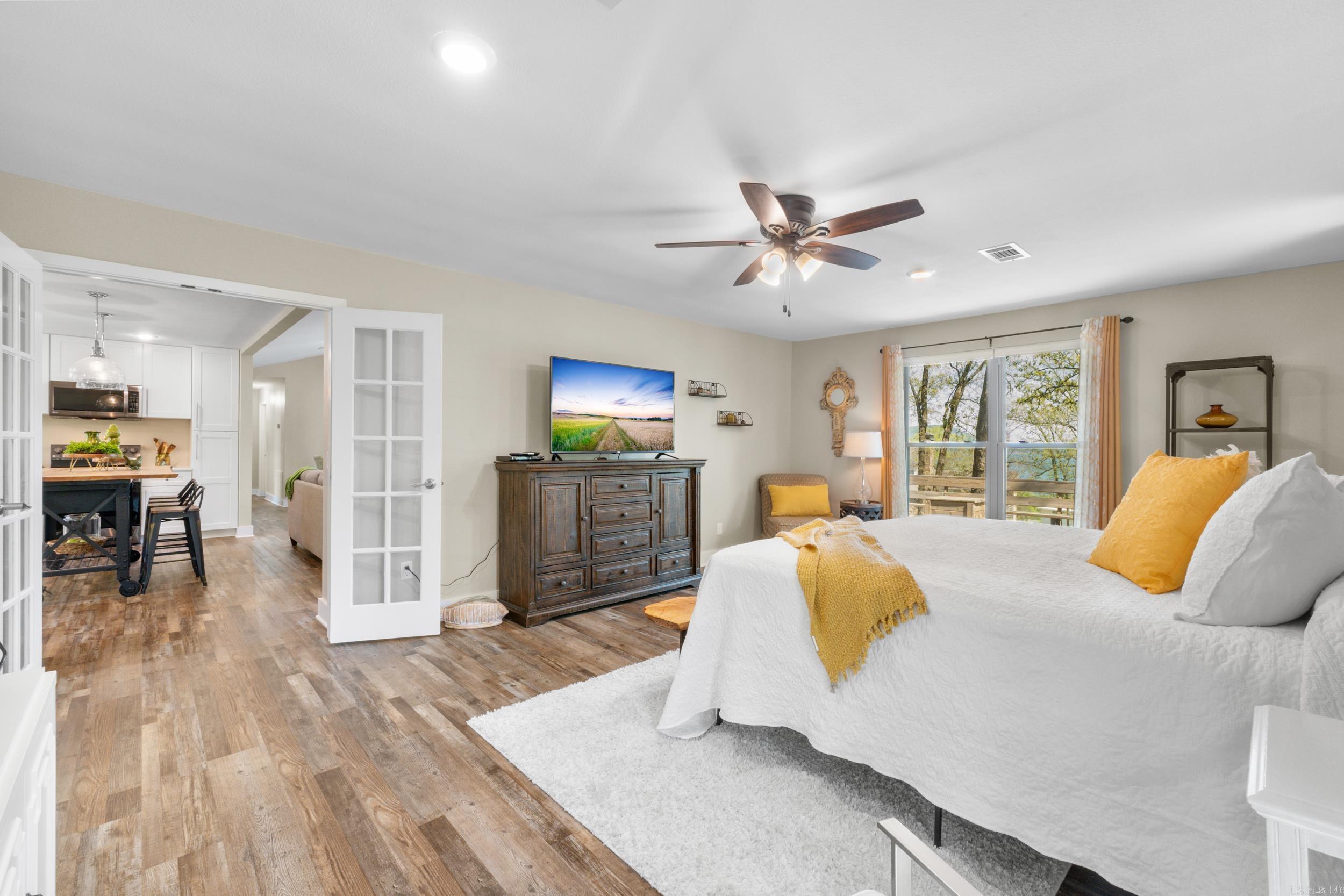 399 Shore Drive Property Photo 18