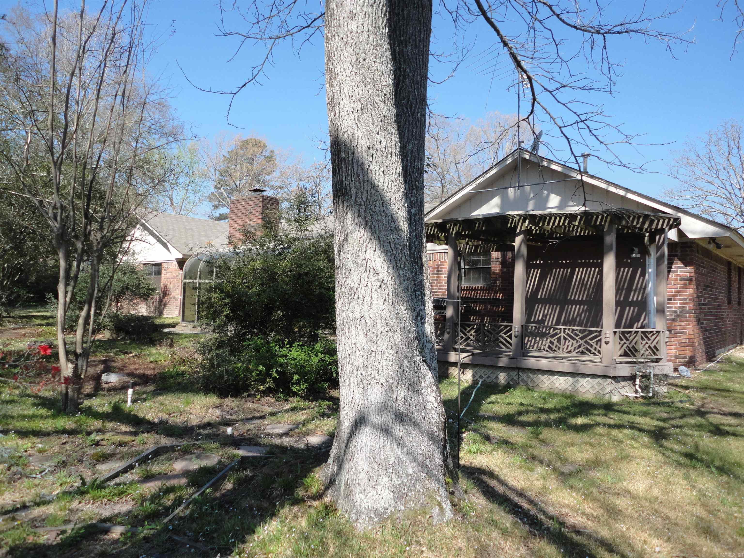 12 Regency Lane Property Photo 3