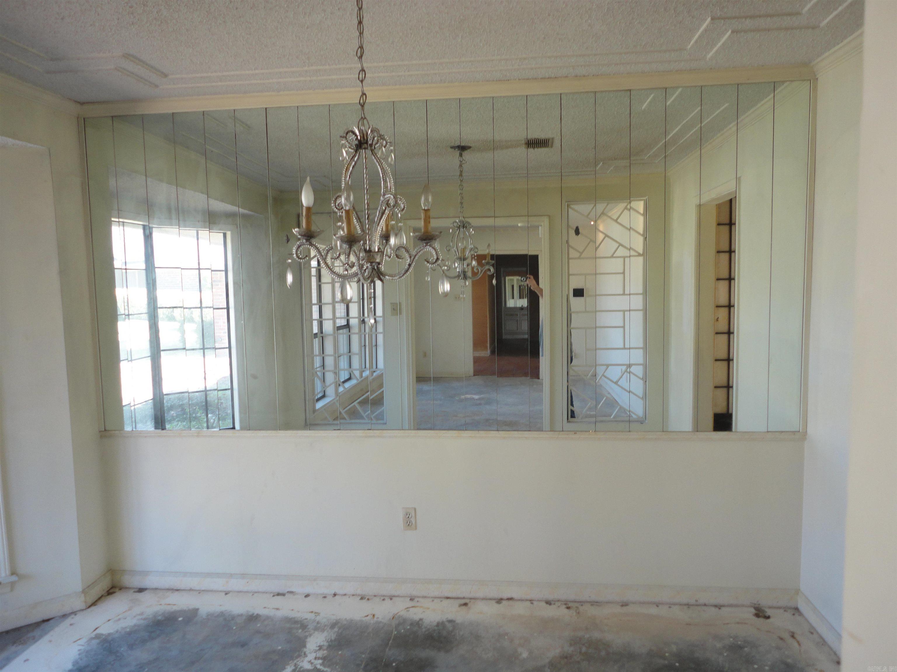 12 Regency Lane Property Photo 7