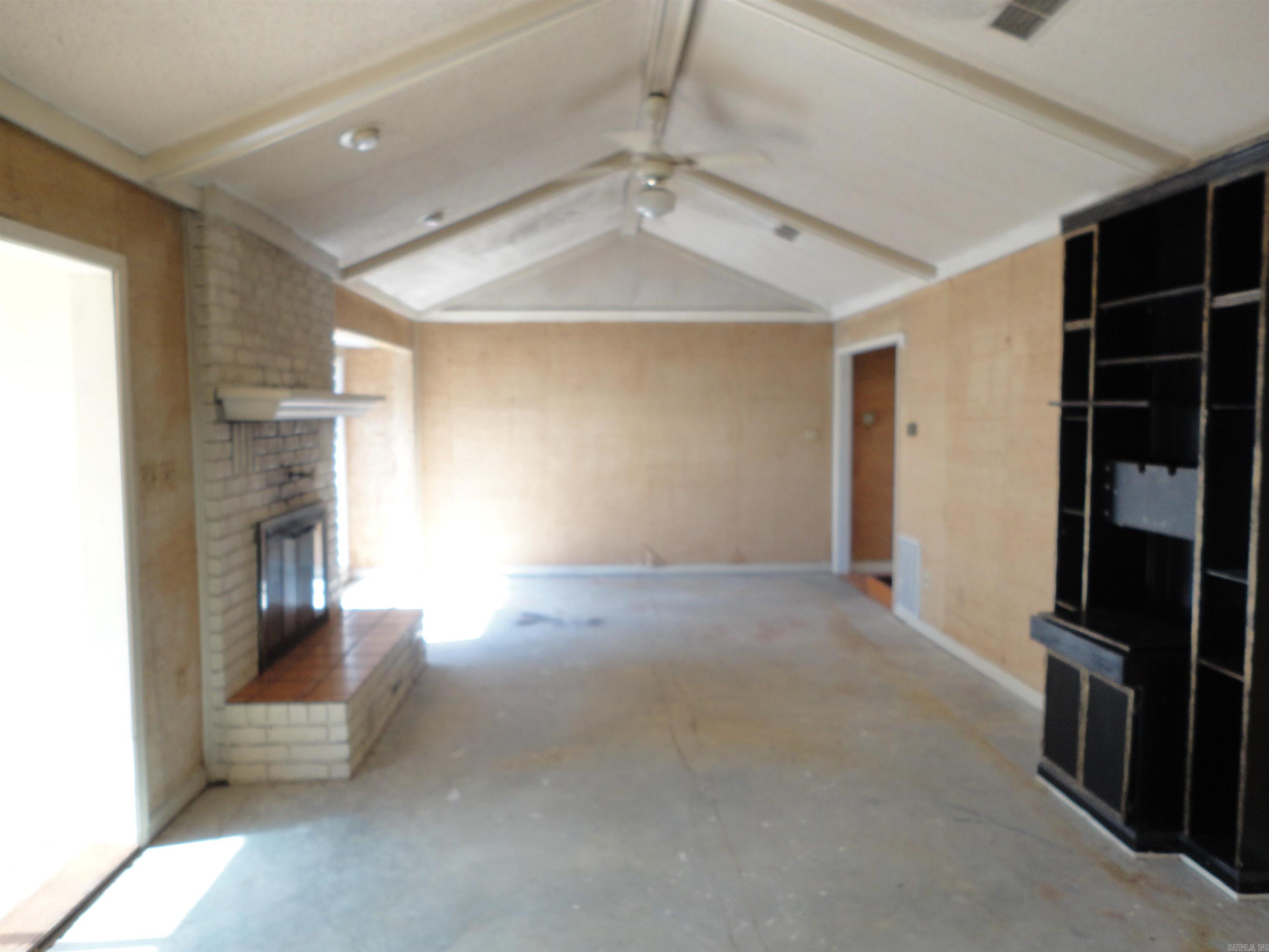 12 Regency Lane Property Photo 17