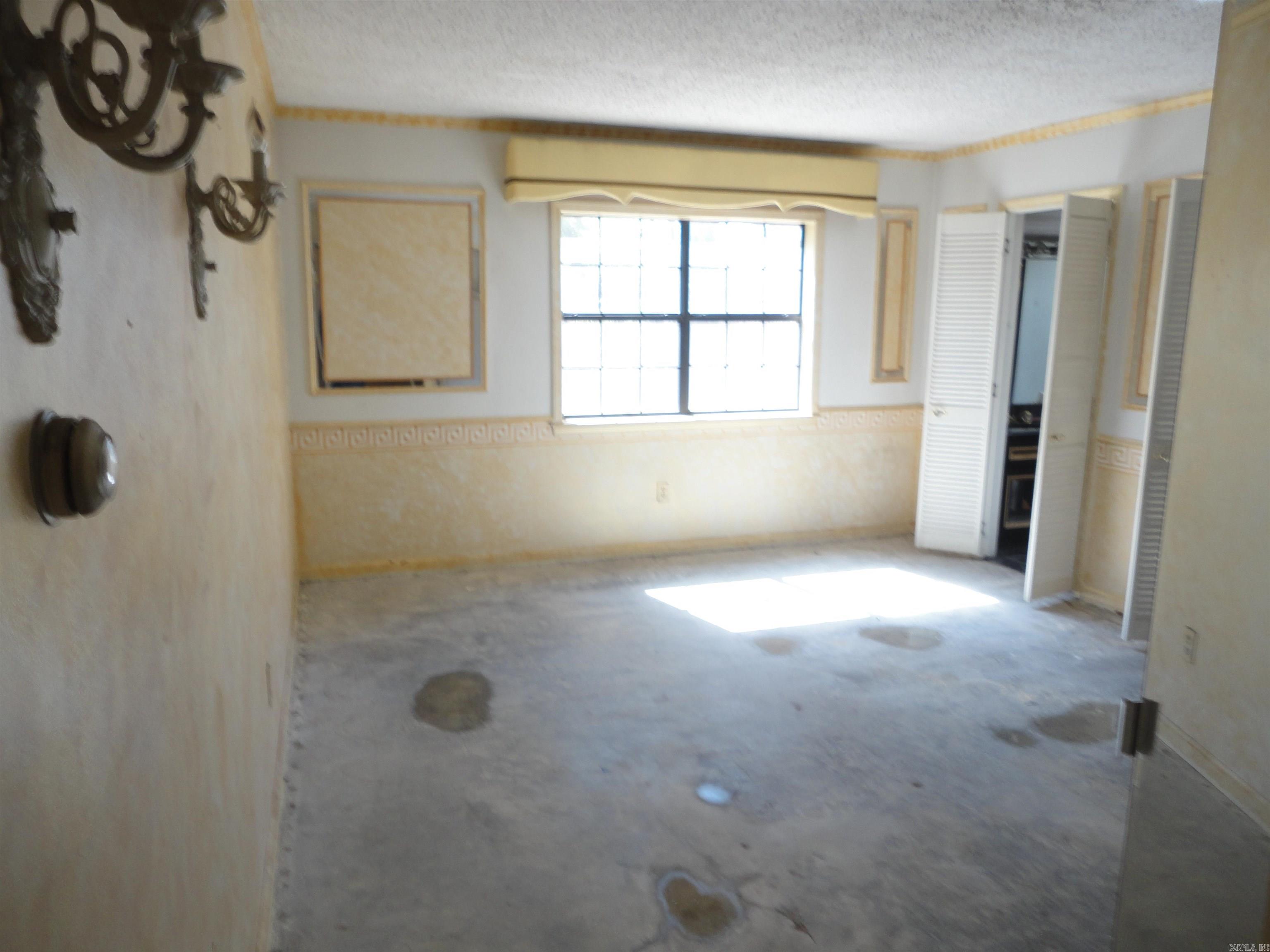 12 Regency Lane Property Photo 20