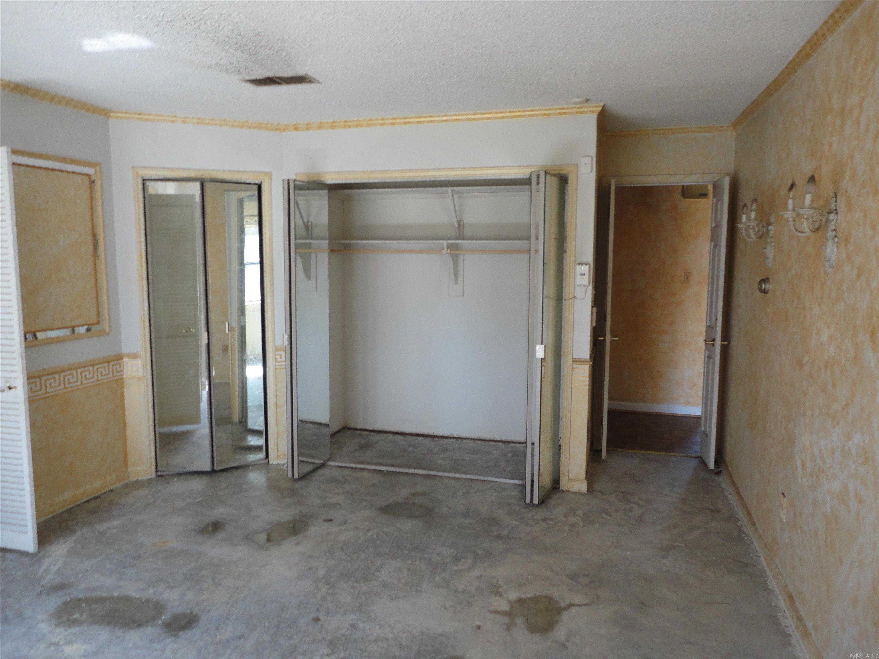 12 Regency Lane Property Photo 21