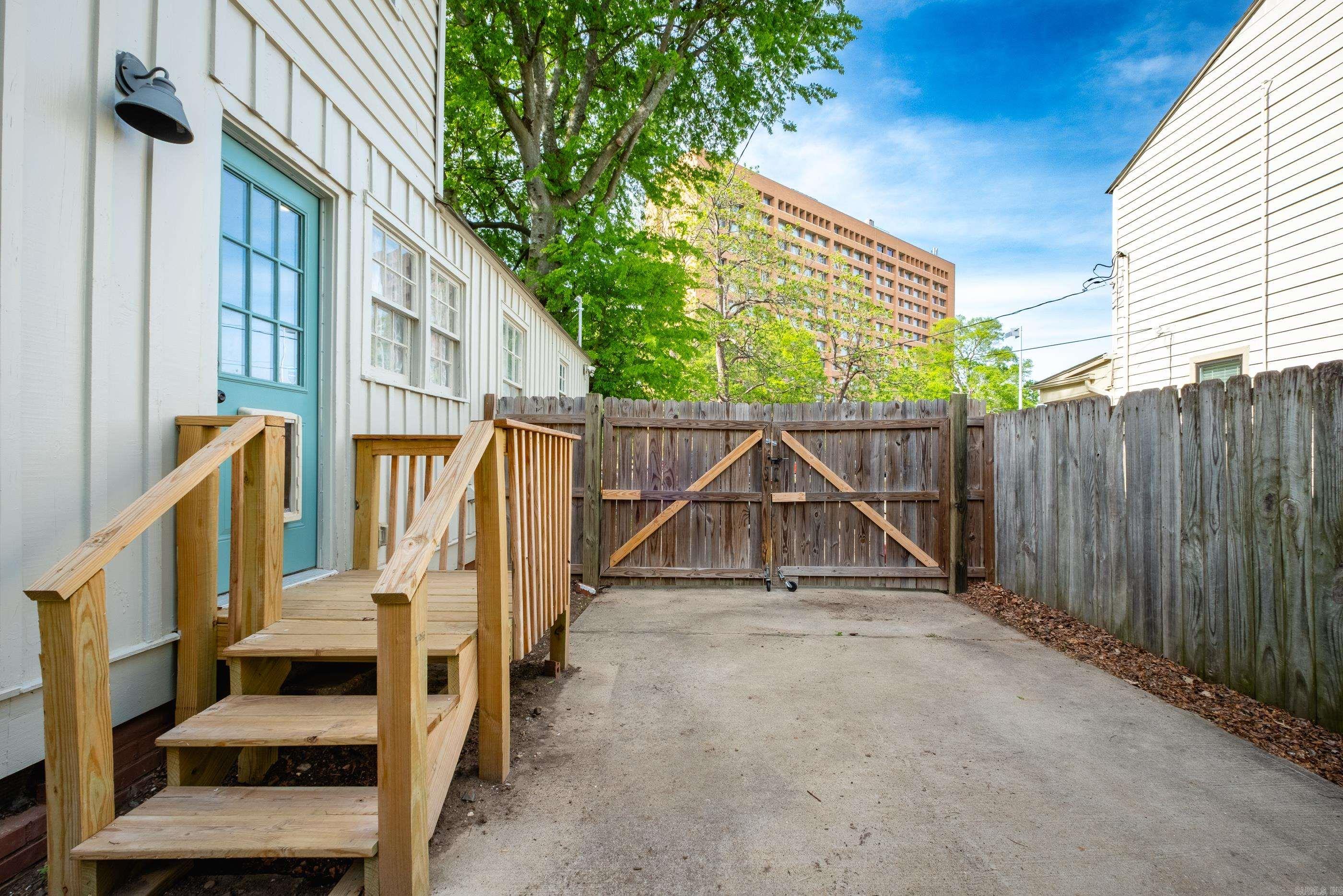1901 S Arch Street Property Photo 33