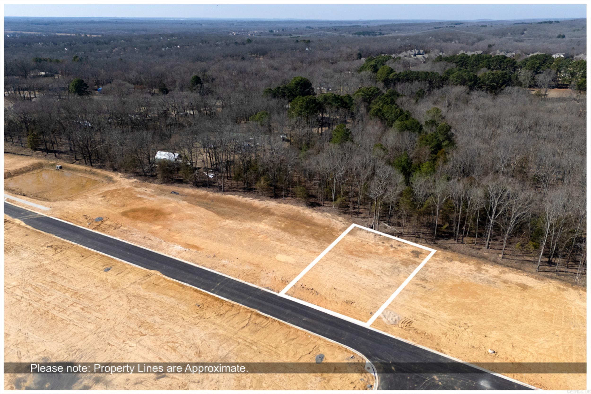 134 Glade Drive Property Photo 2