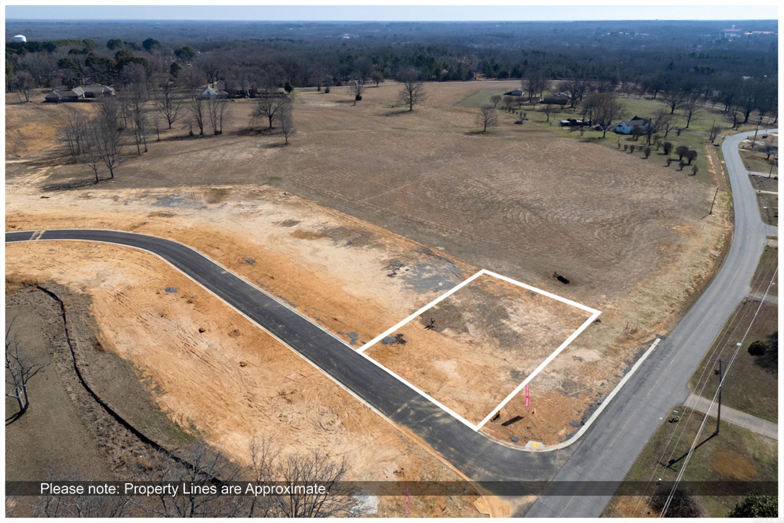 101 Glade Drive Property Photo 2