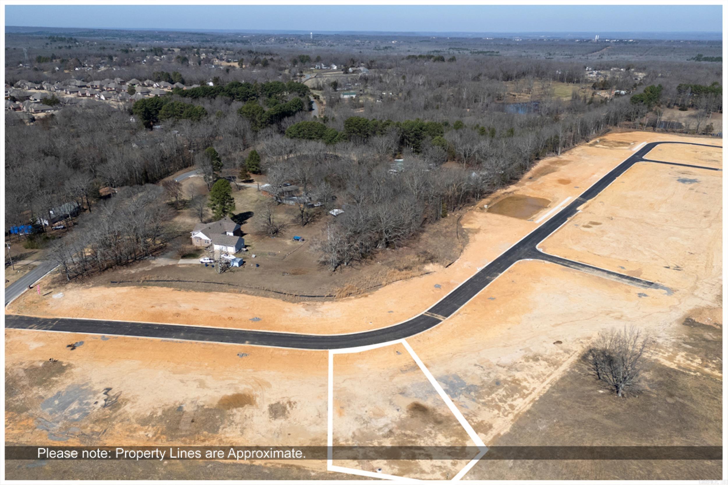 109 Glade Drive Property Photo 4