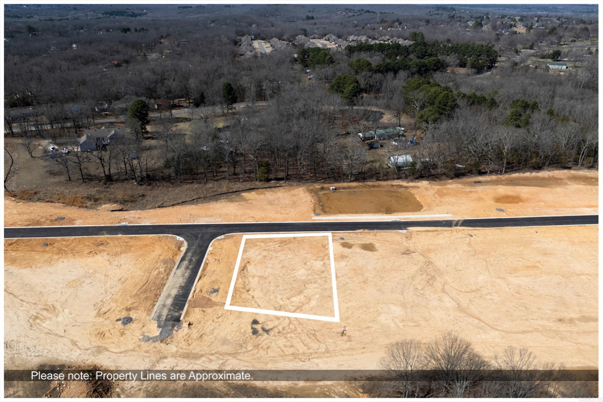 121 Glade Drive Property Photo 4