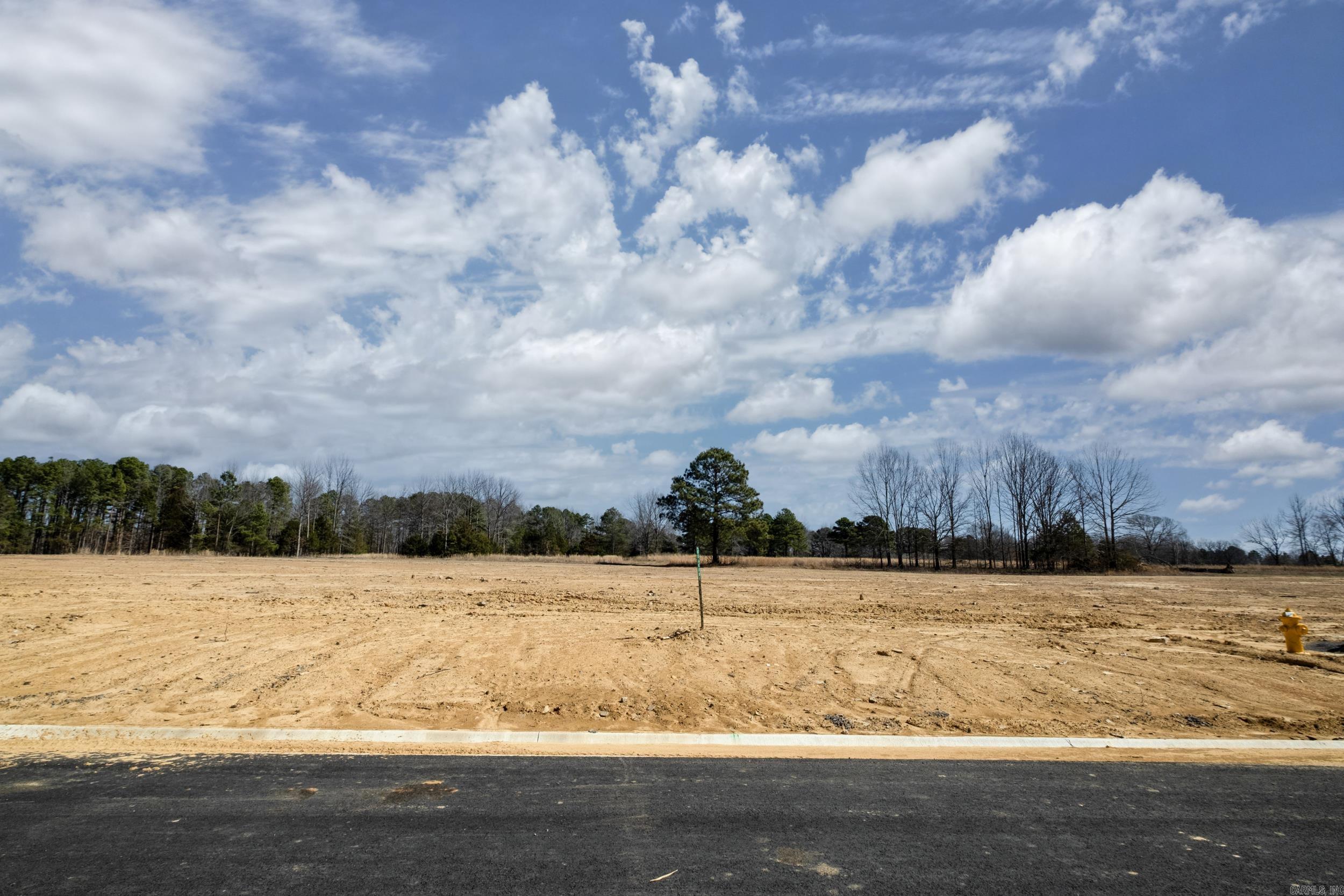 127 Glade Drive Property Photo 5