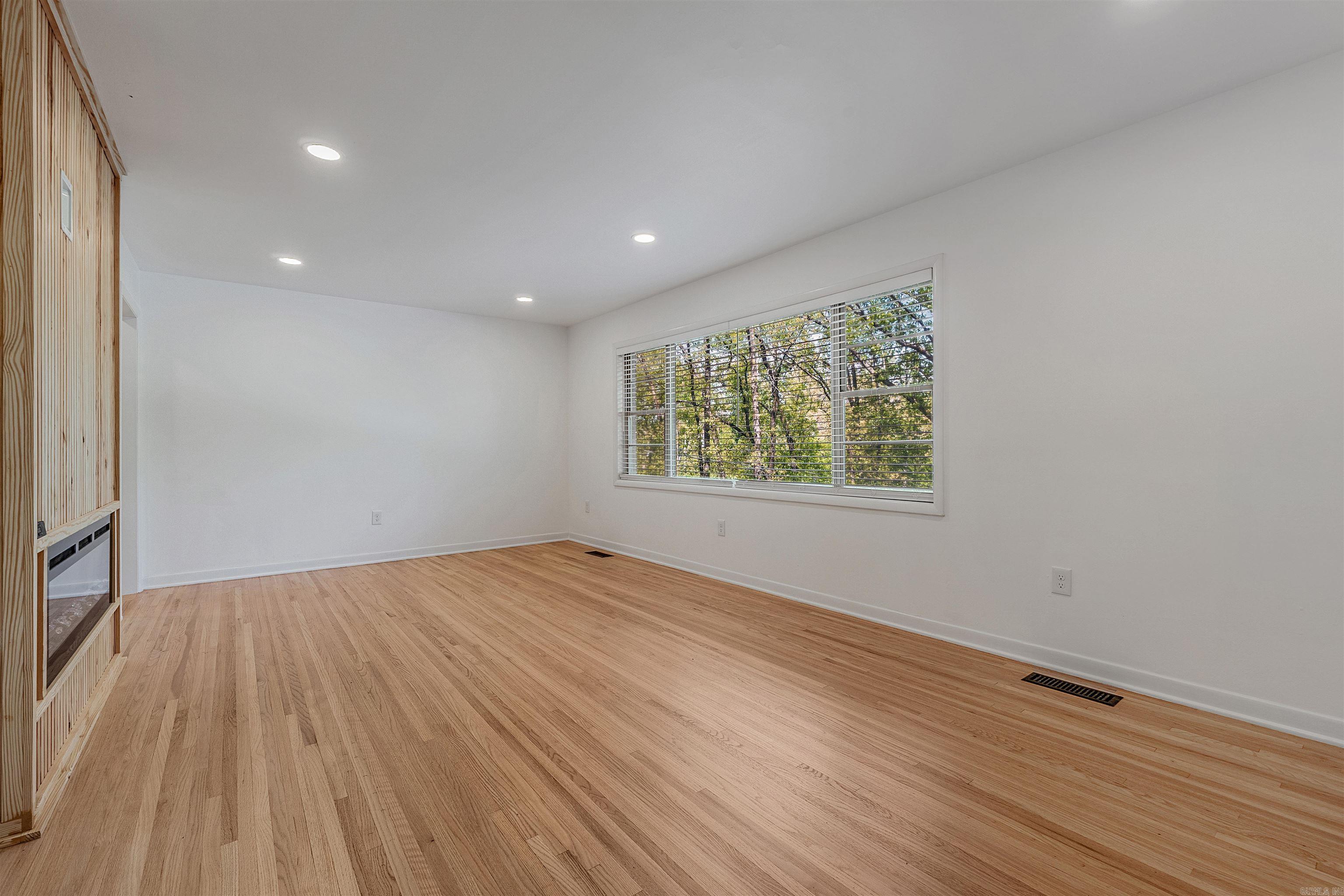 901 E H Avenue Property Photo 10