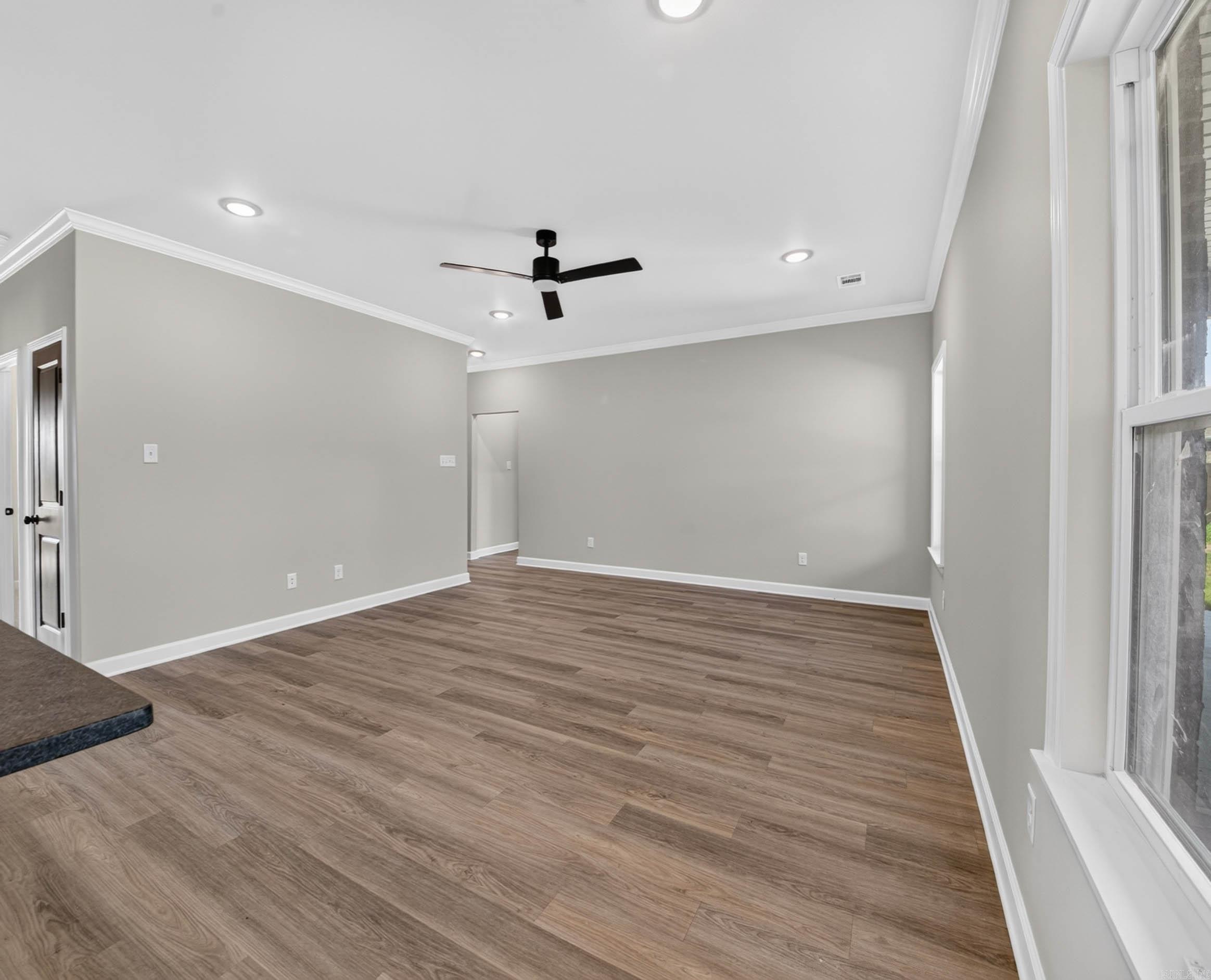 2022 Skylark Drive Property Photo 5