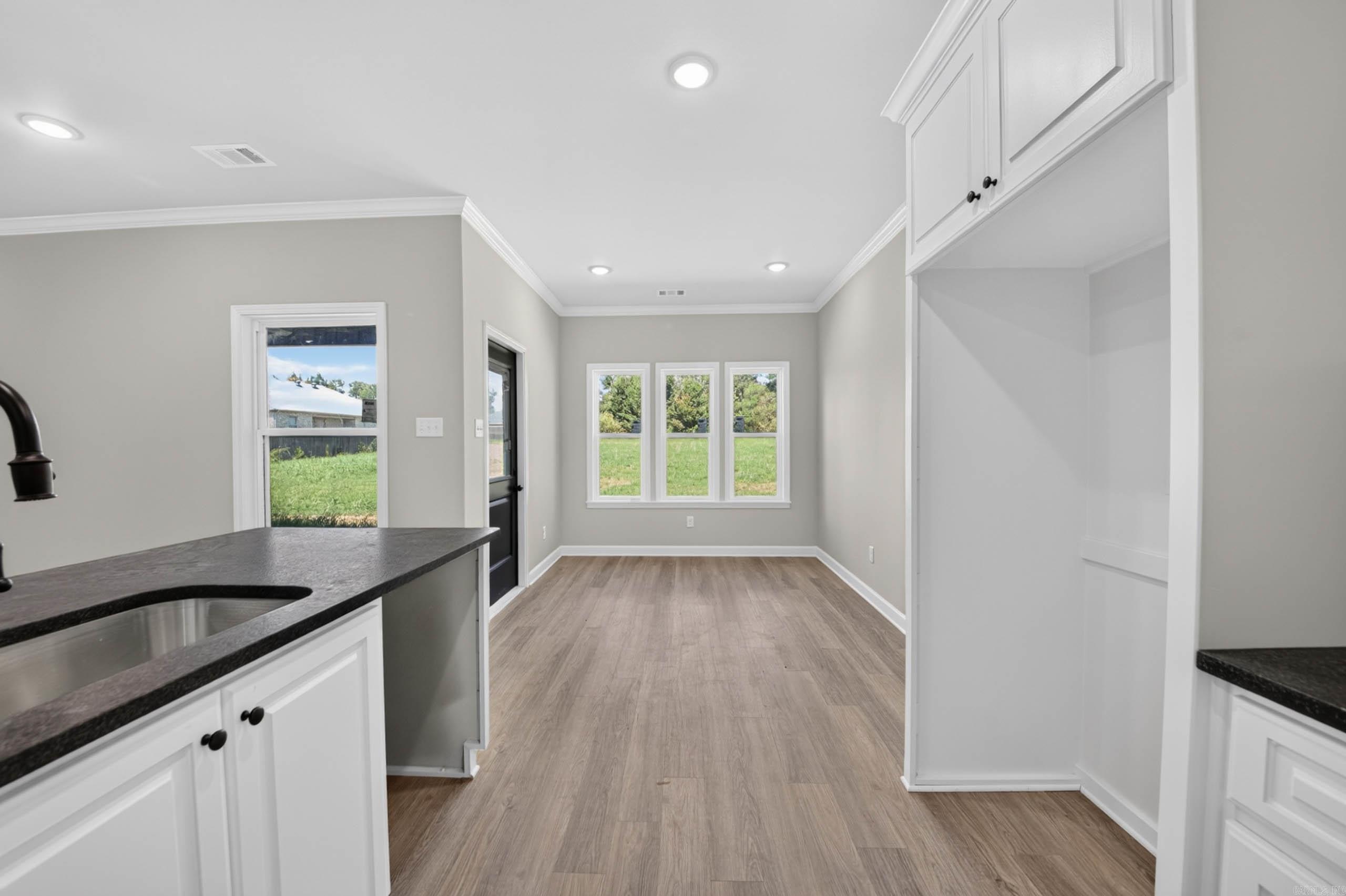 2022 Skylark Drive Property Photo 10