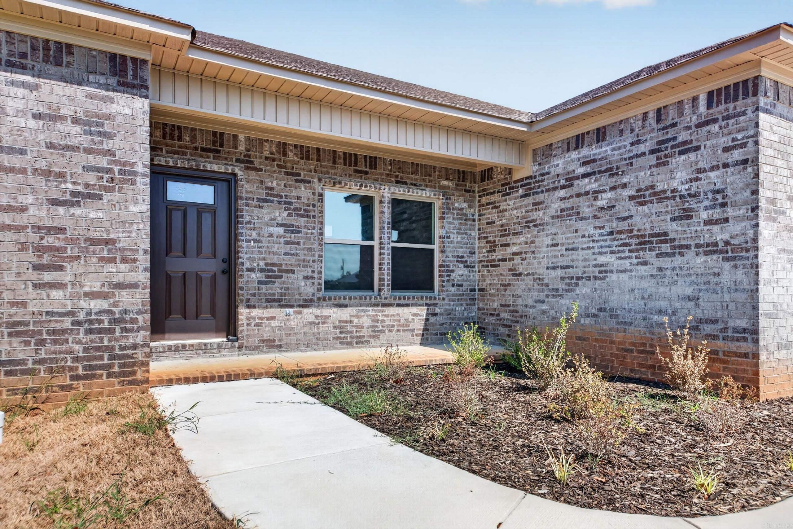 2020 Skylark Drive Property Photo 4