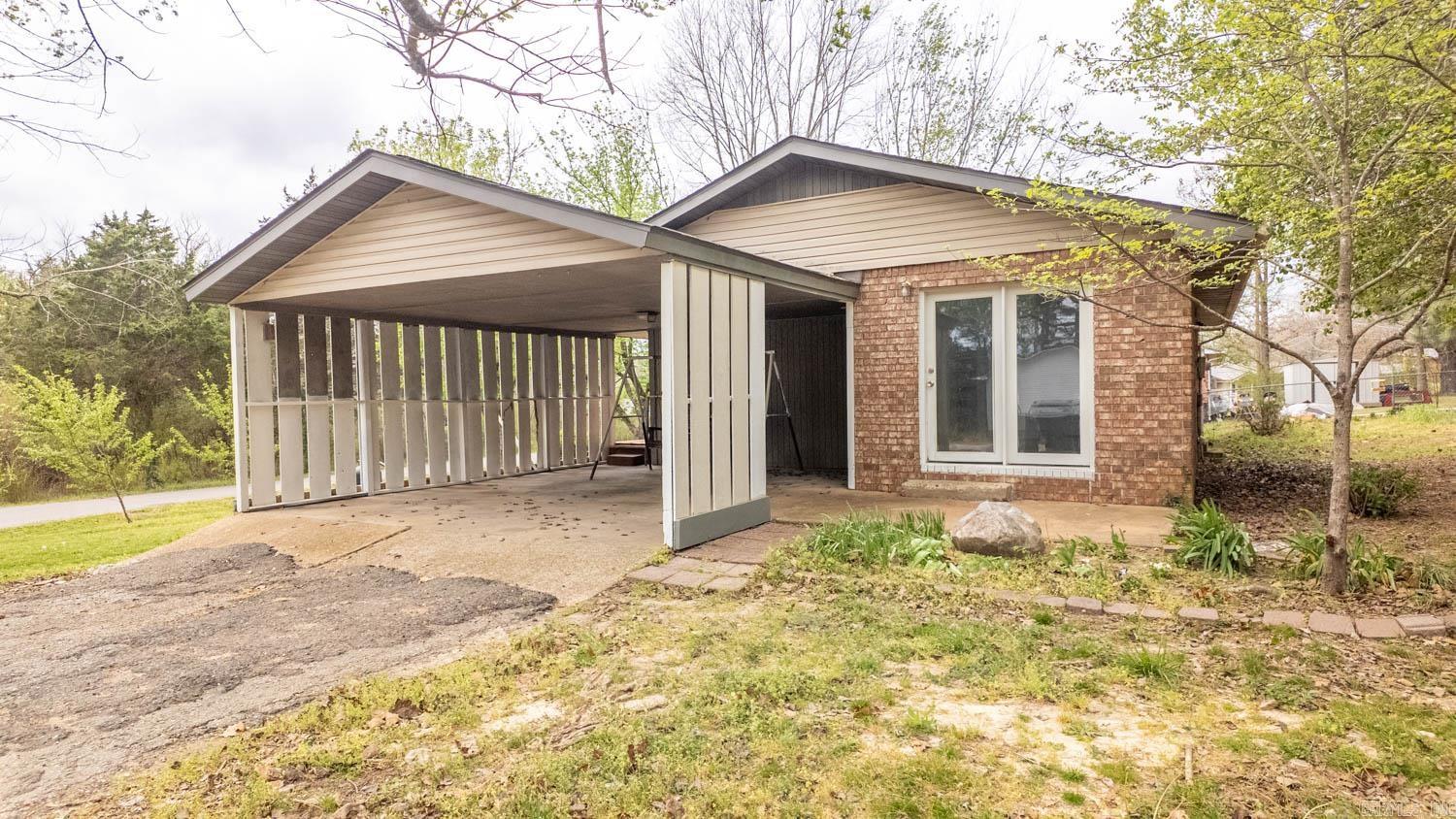 105 Welch Street Property Photo 8