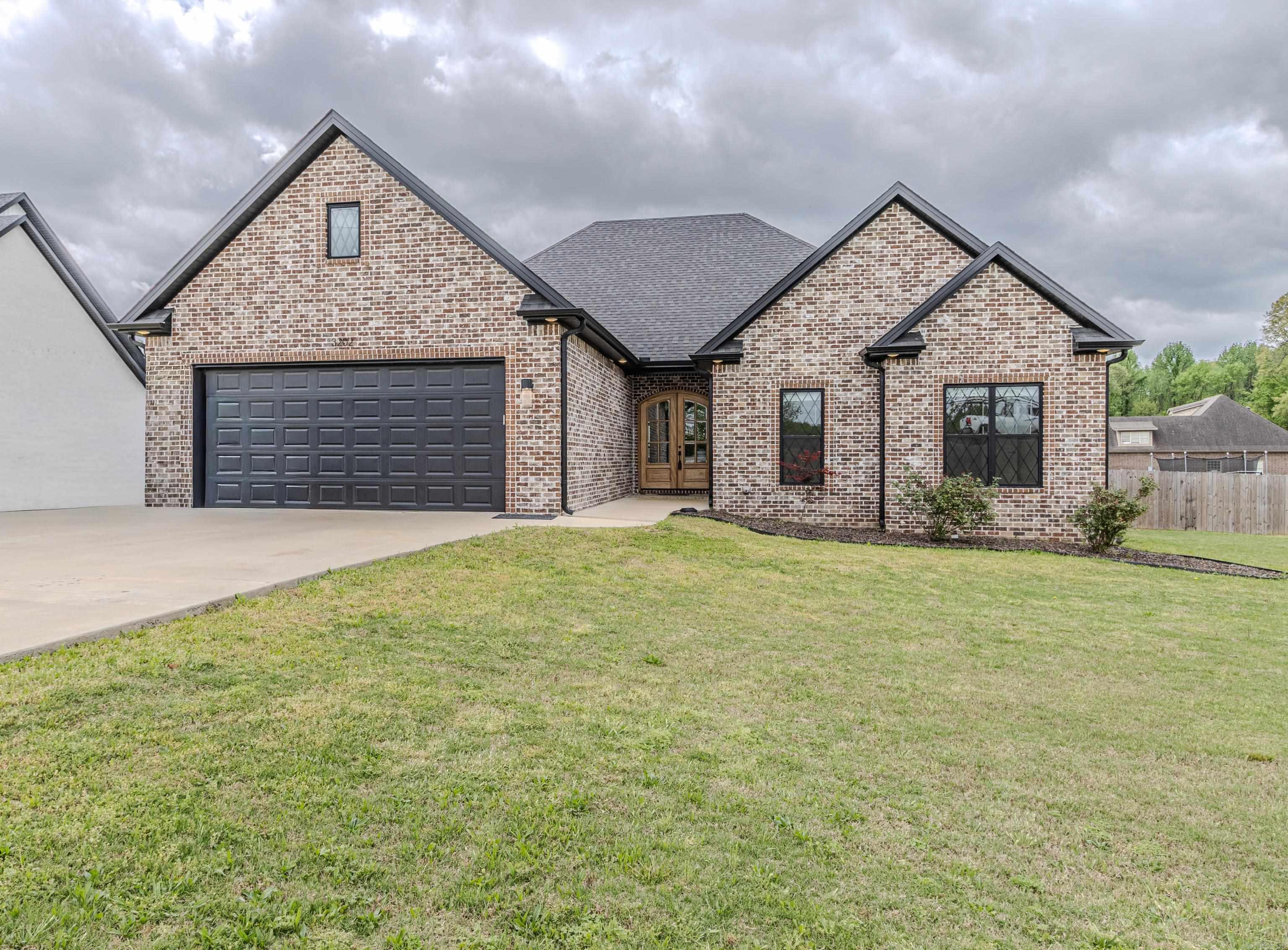 3202 Fairview Rd.