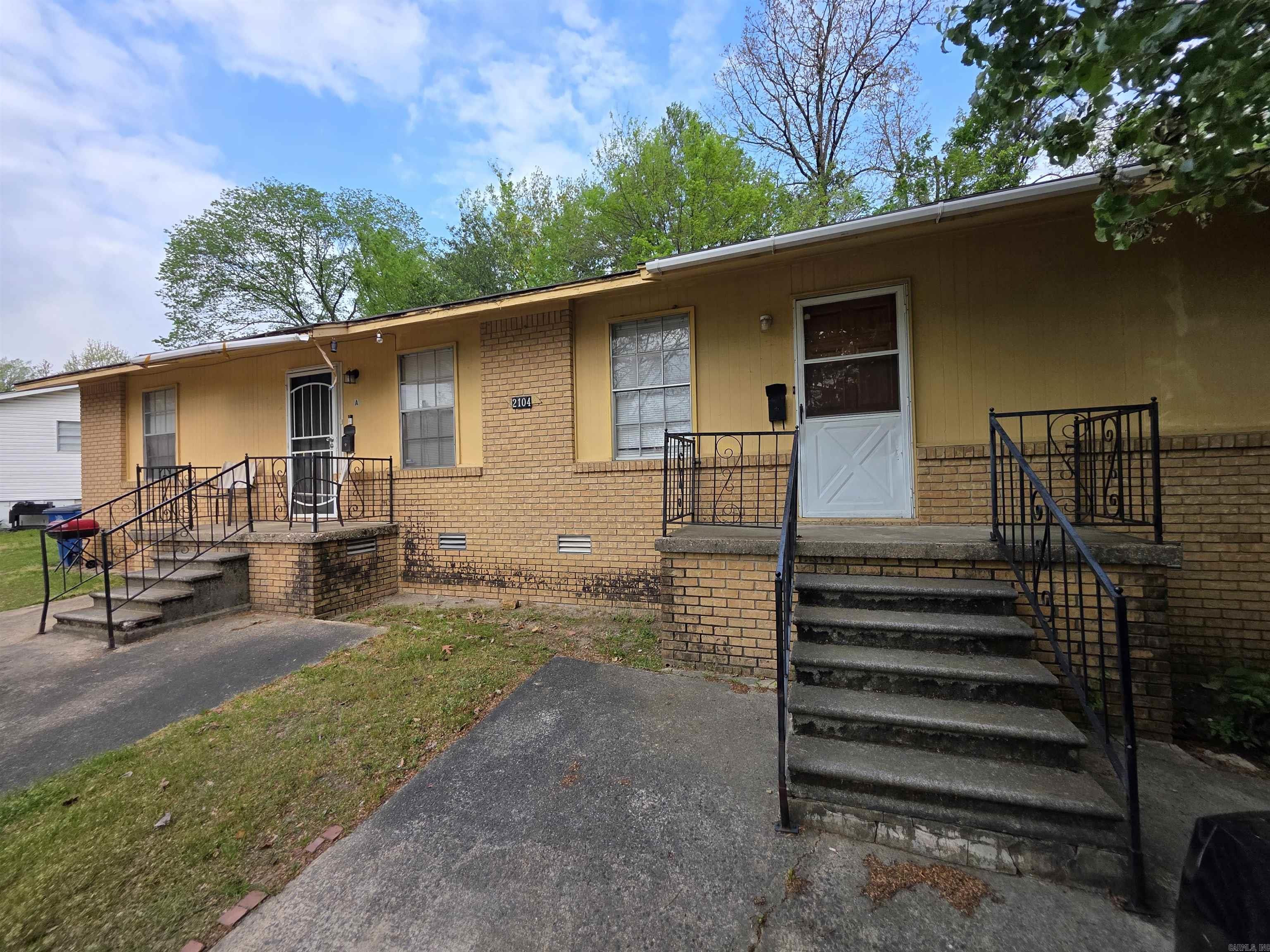 2104 Virginia Drive Property Photo 2