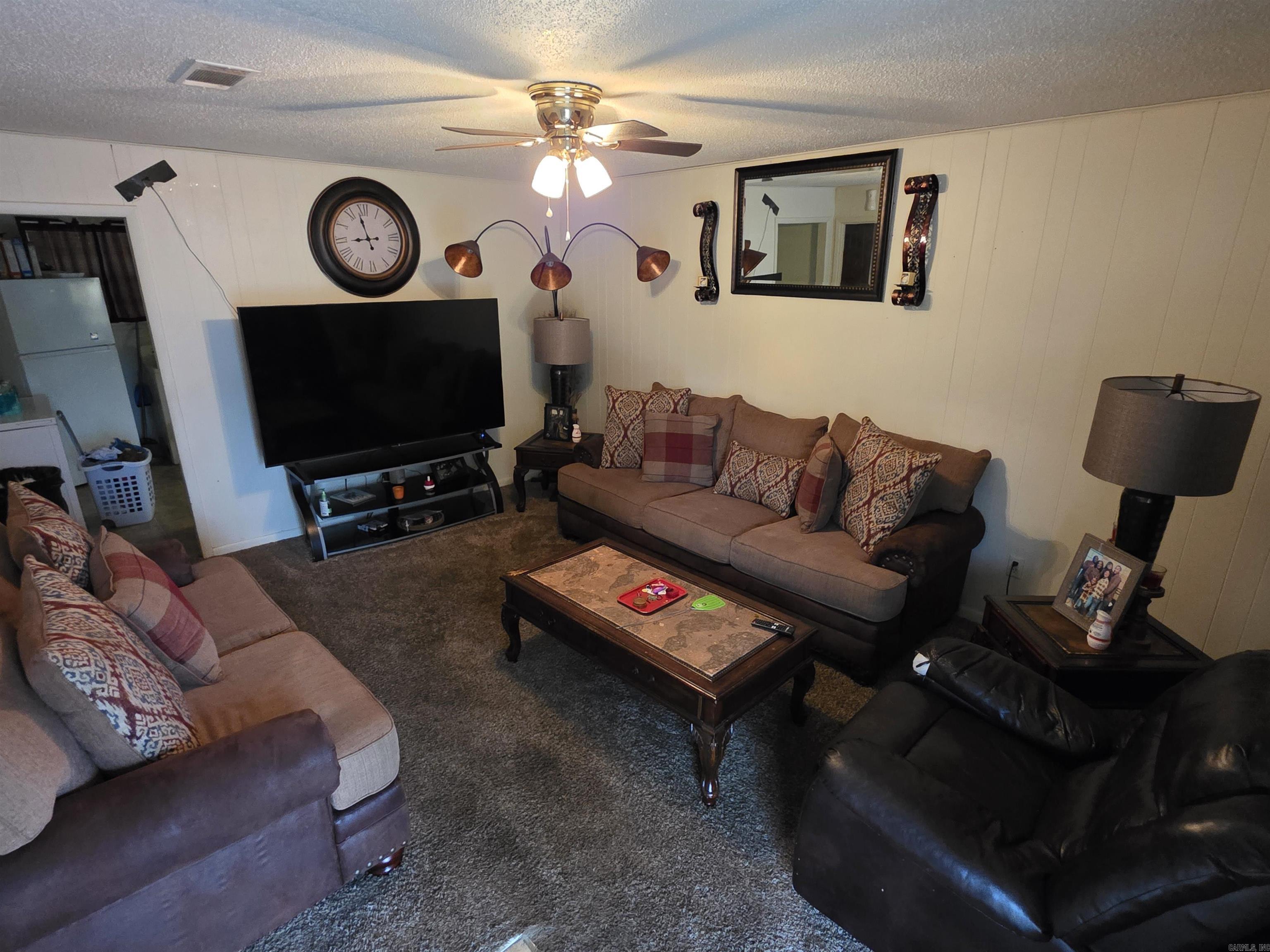2104 Virginia Drive Property Photo 4
