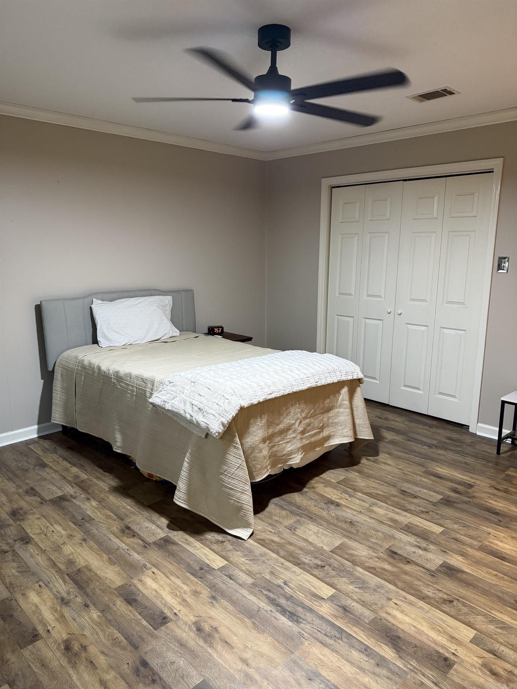 21 Burke Road Property Photo 16