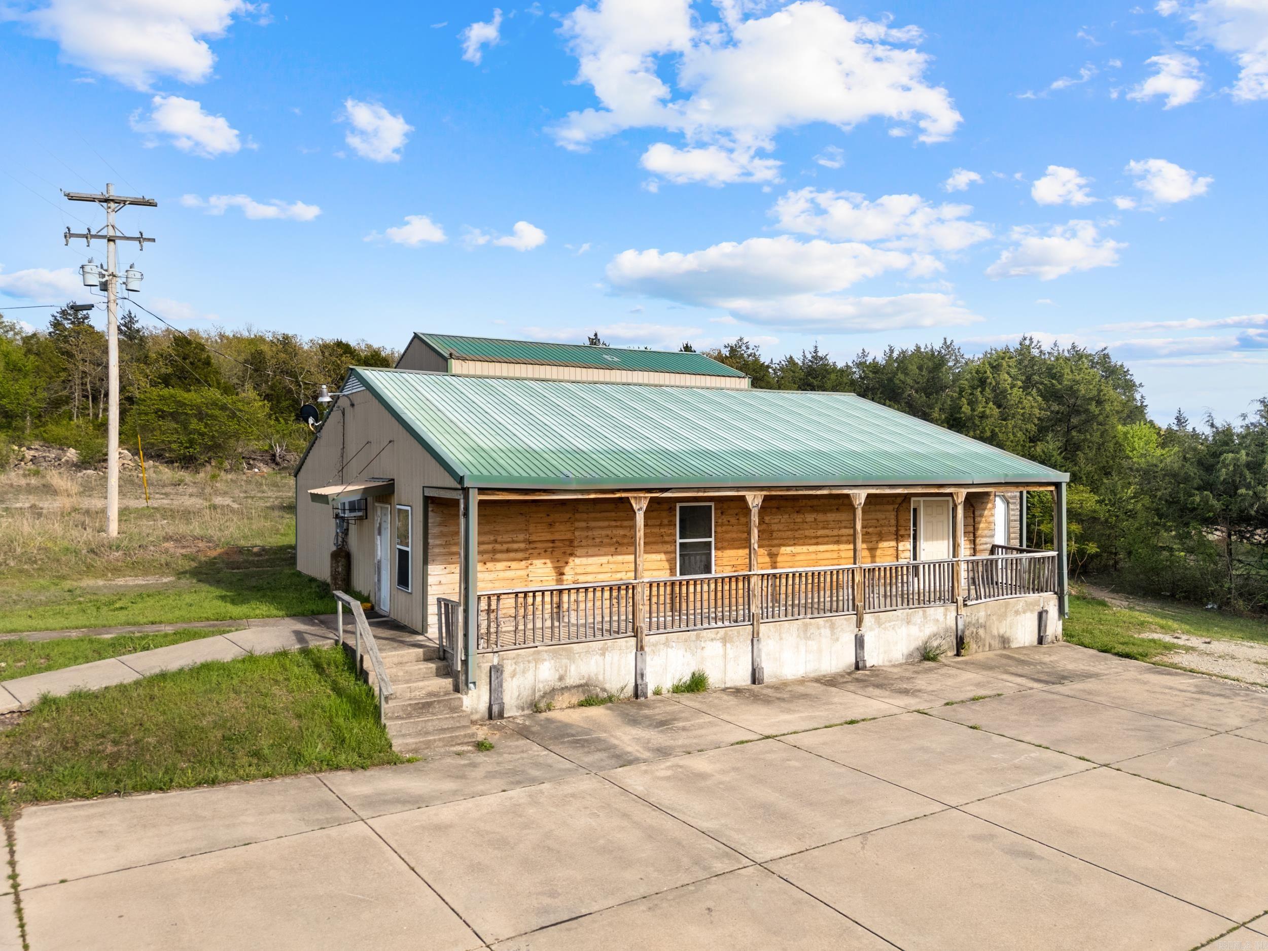 8329 Hwy 201 N Property Photo 17