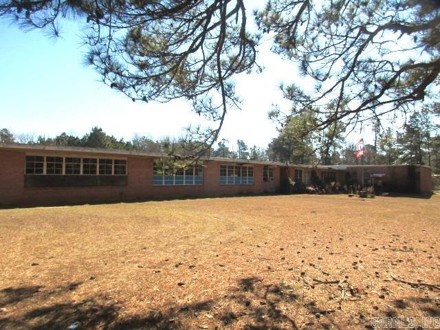 150 Old School Road Property Photo 3