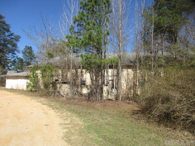 150 Old School Road Property Photo 5