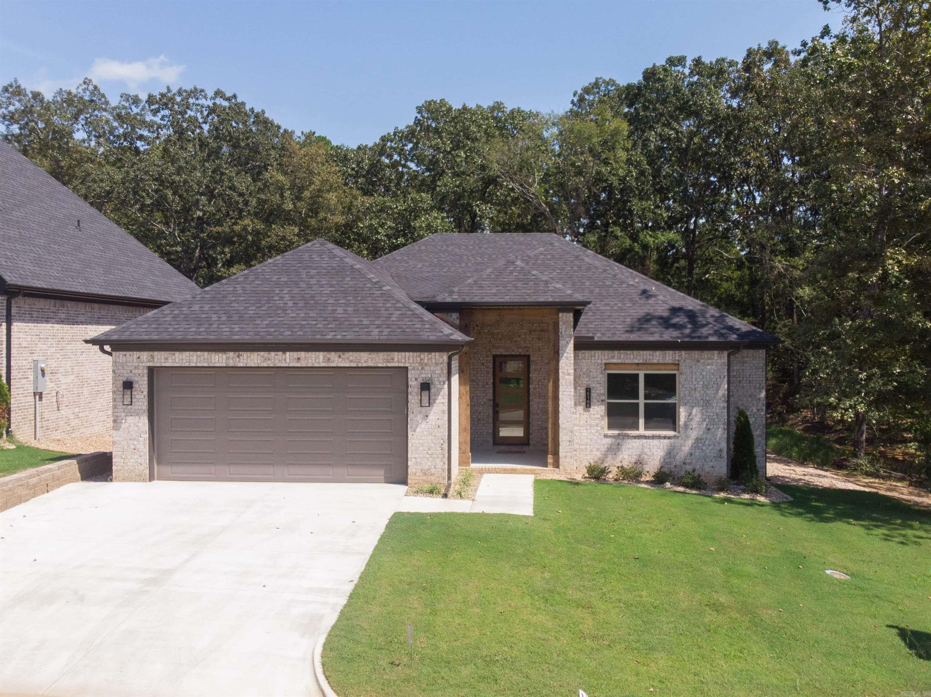 15108 Matterhorn Loop Property Photo 1