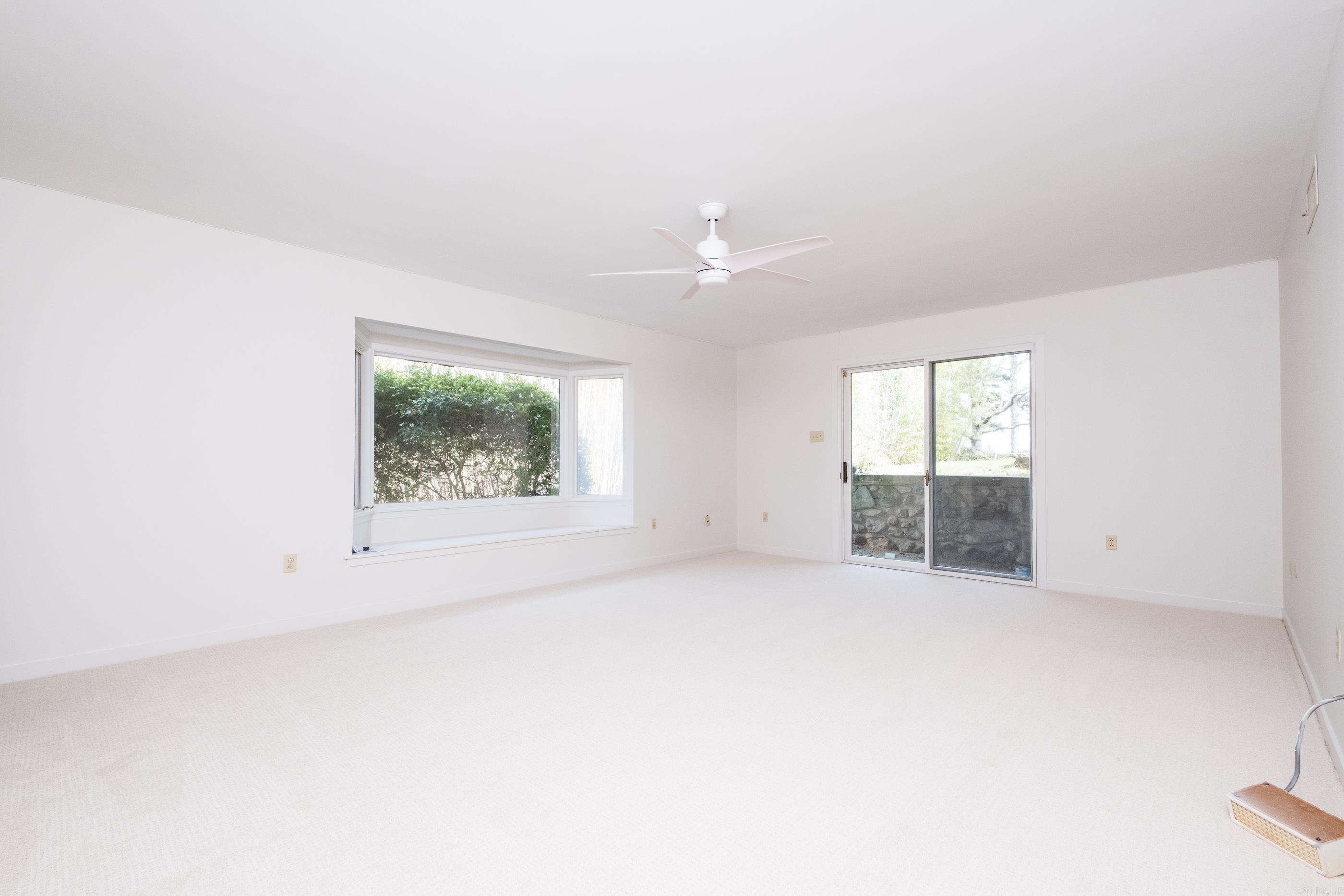 11909 Fairview Road Property Photo 37