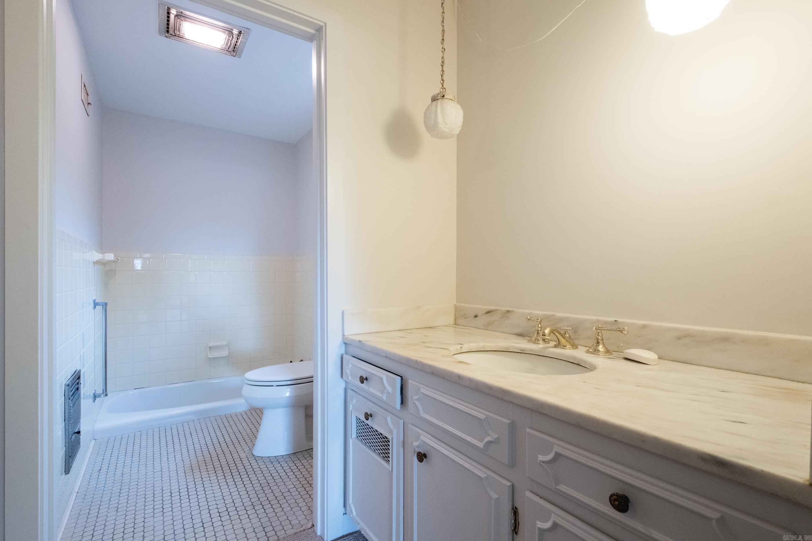 11909 Fairview Road Property Photo 38