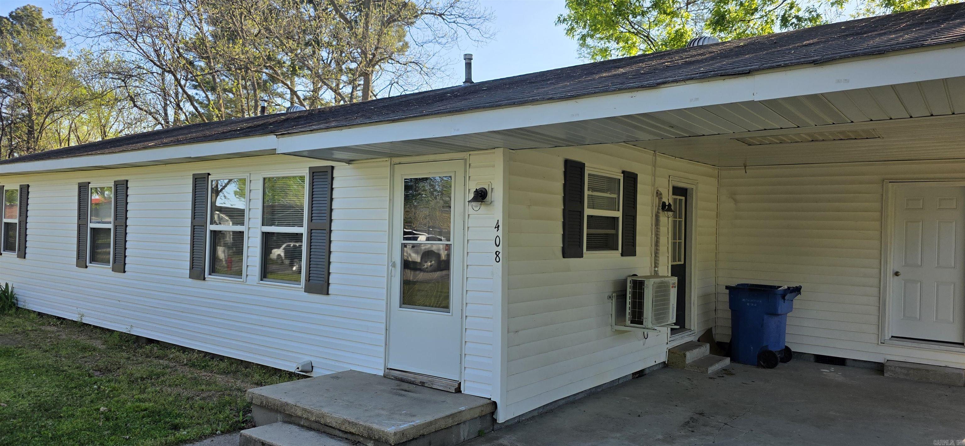 408 Wardell Property Photo 2
