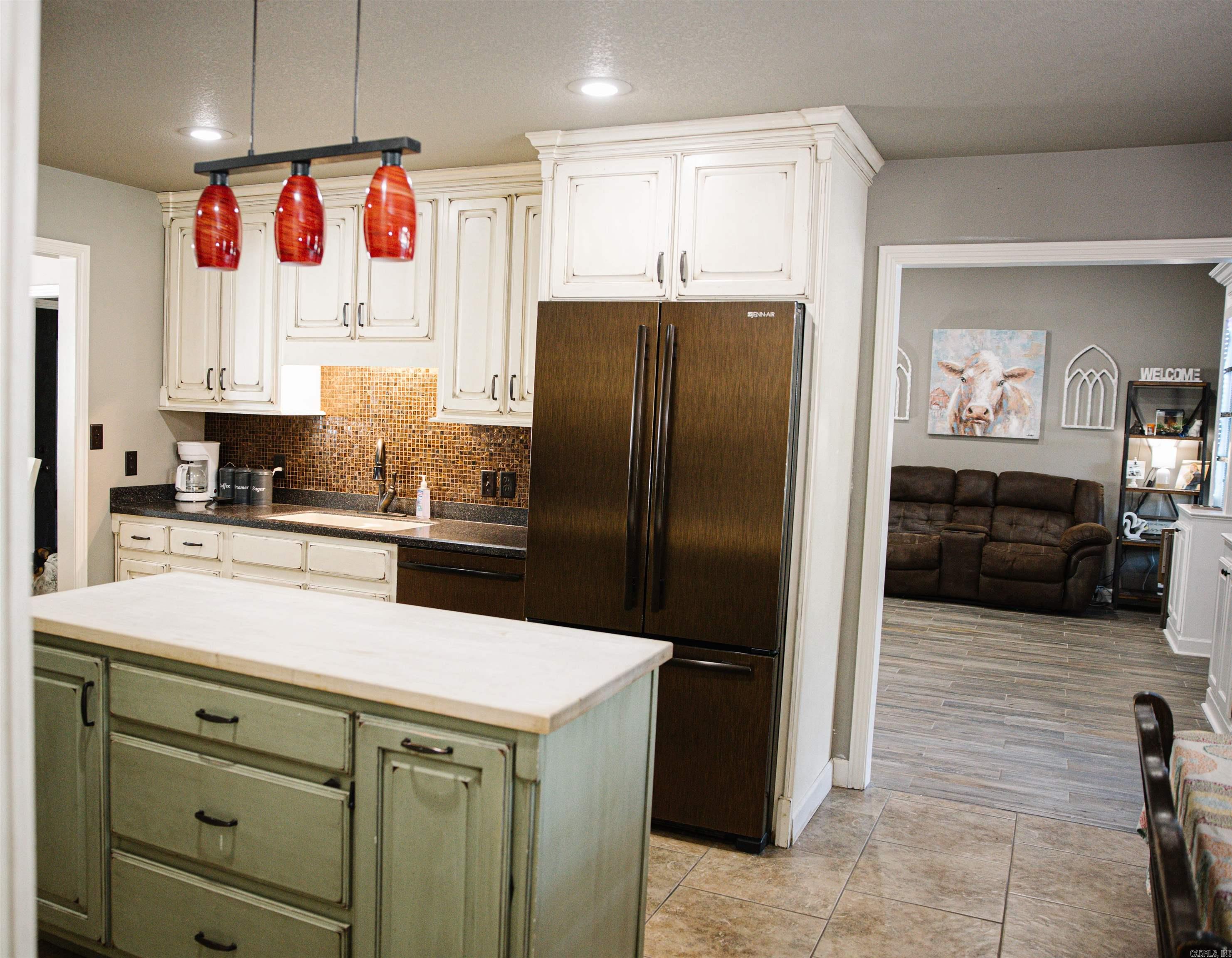 137 County Road 765 Property Photo 16