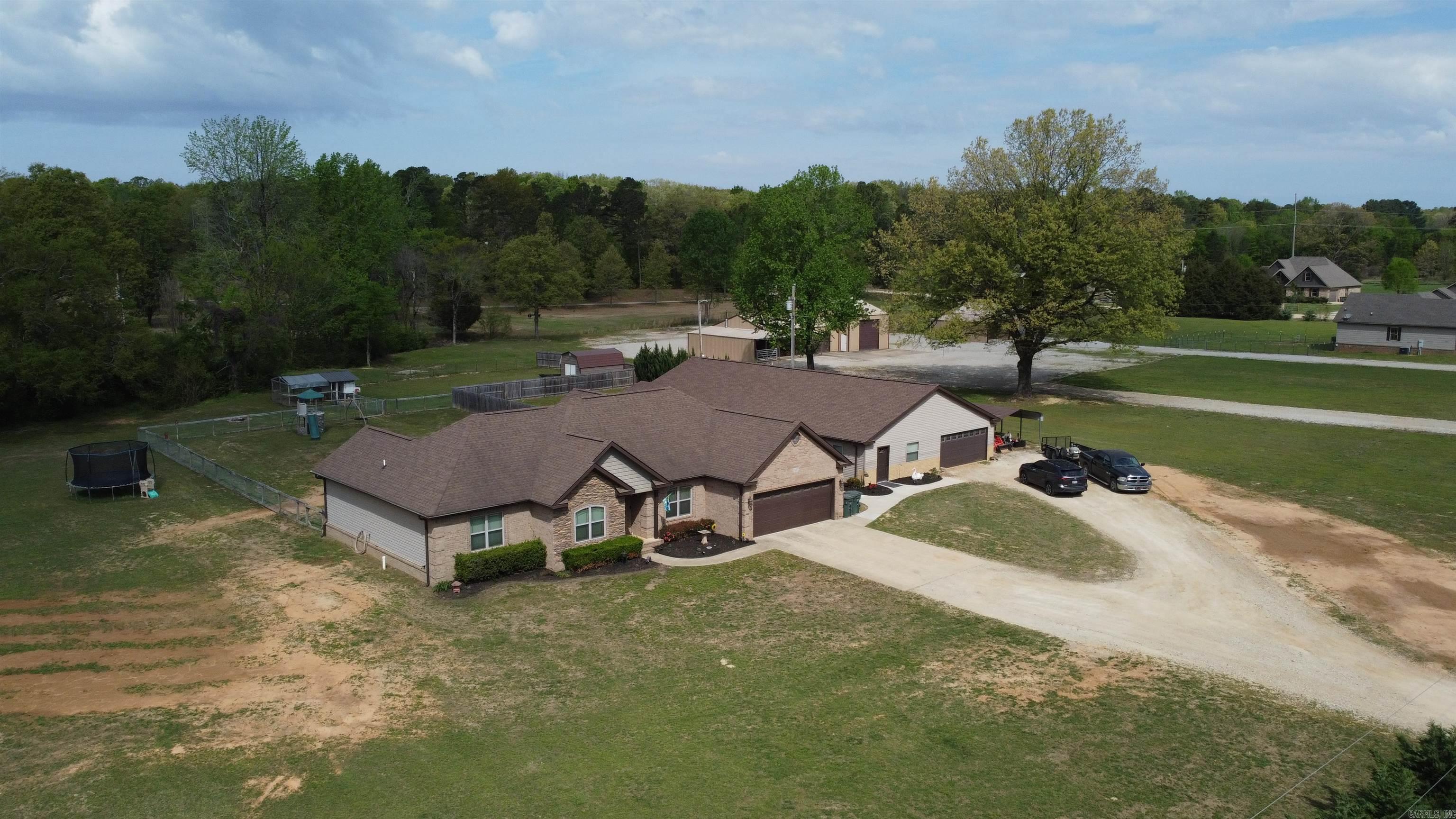 137 County Road 765 Property Photo 30