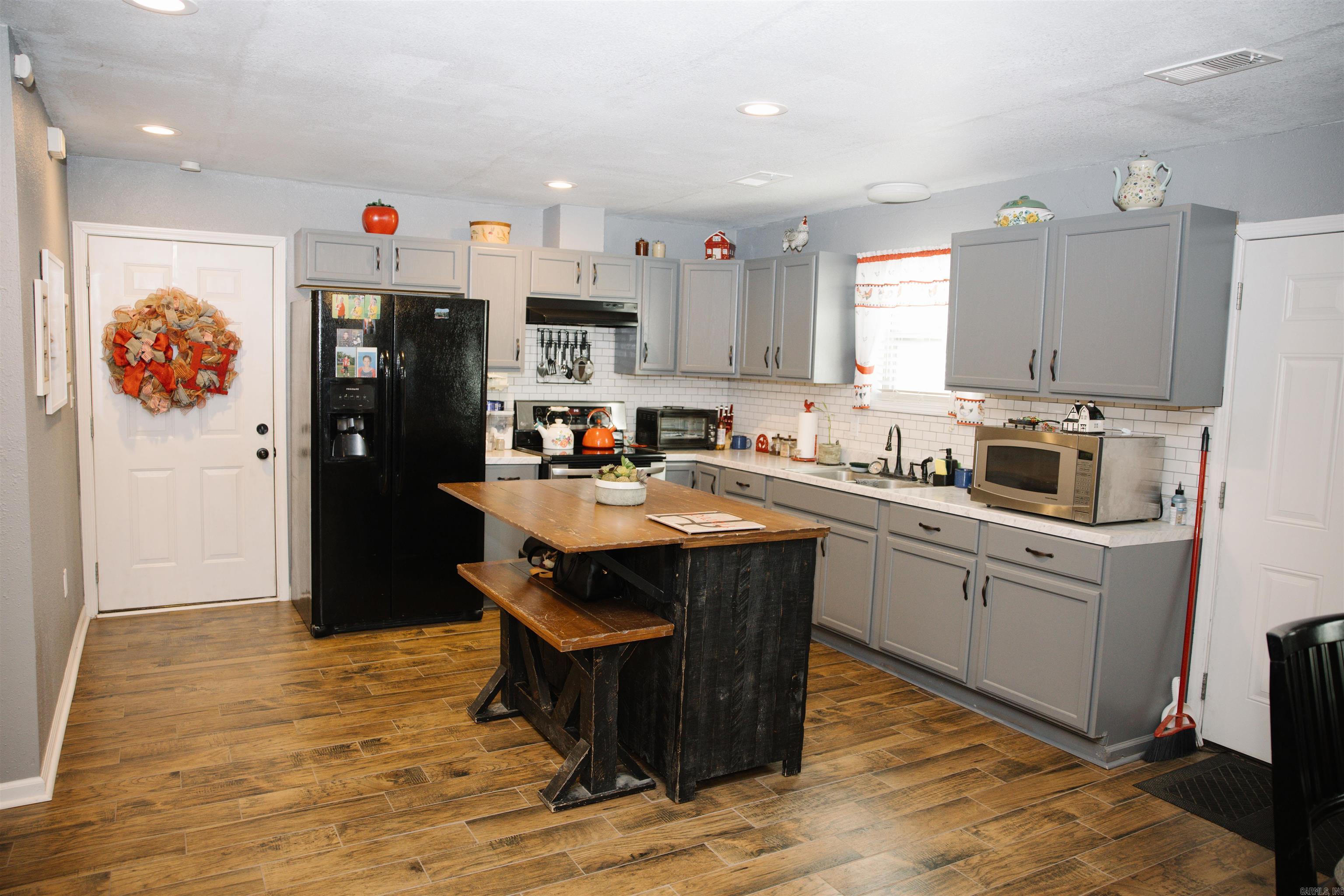 137 County Road 765 Property Photo 42