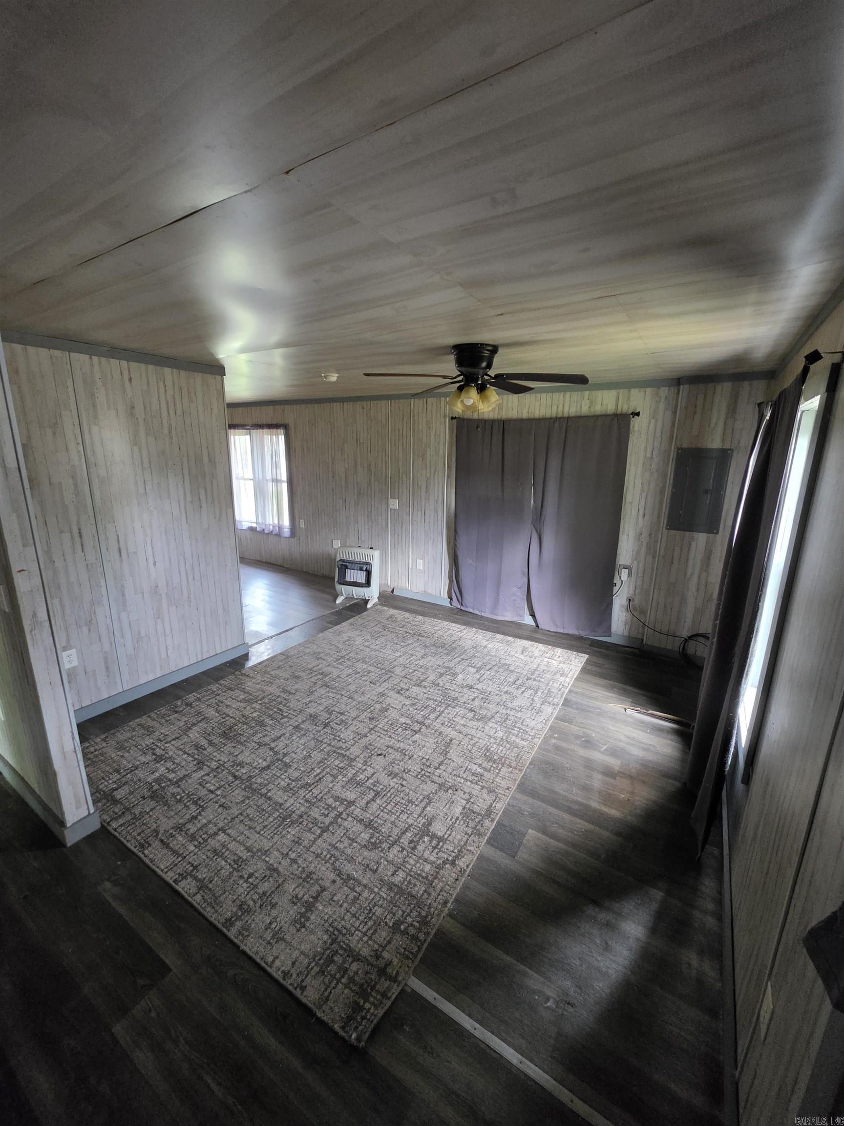 907 S Reine Property Photo 15
