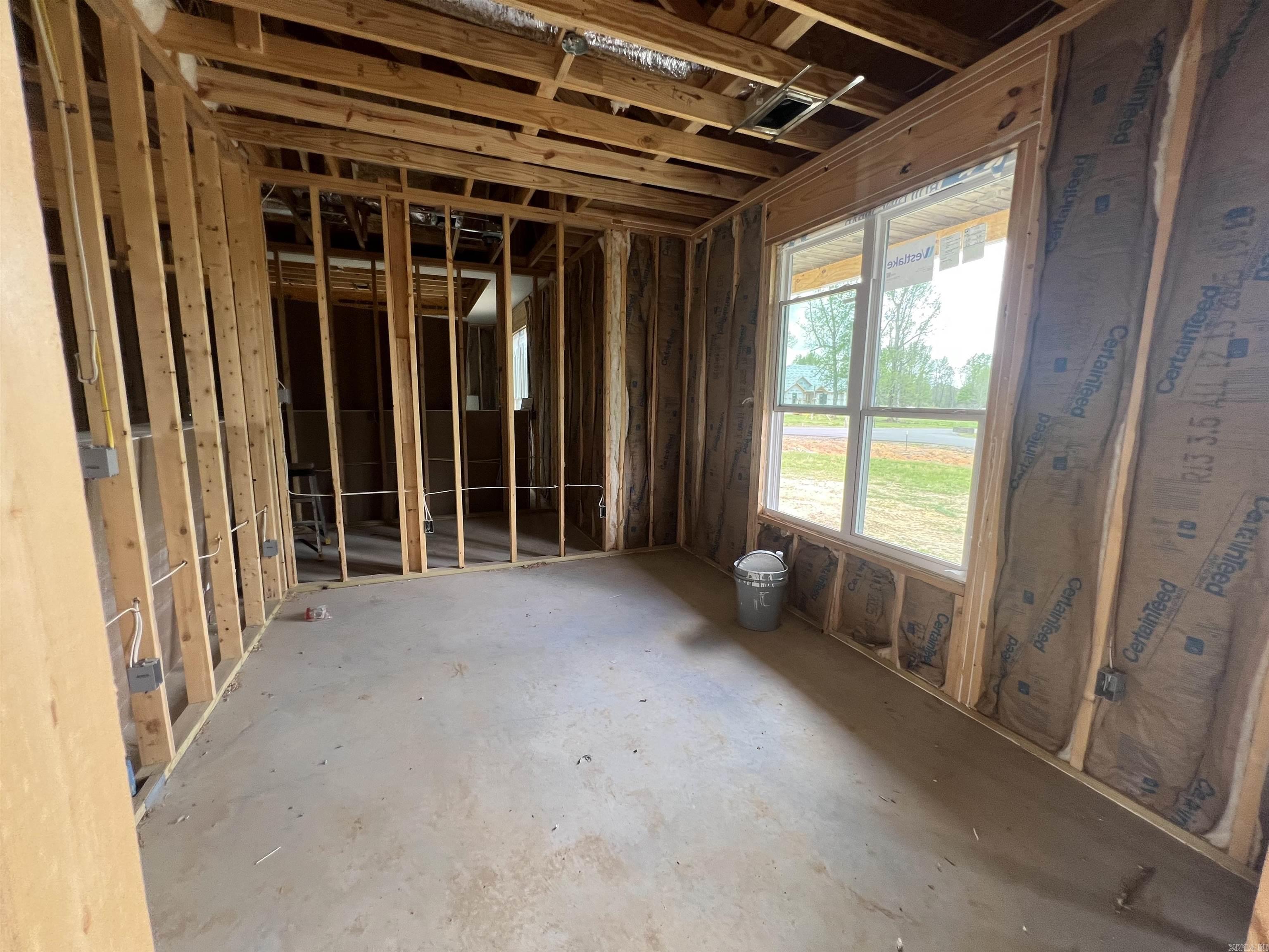 42 Jackson Loop Property Photo 8