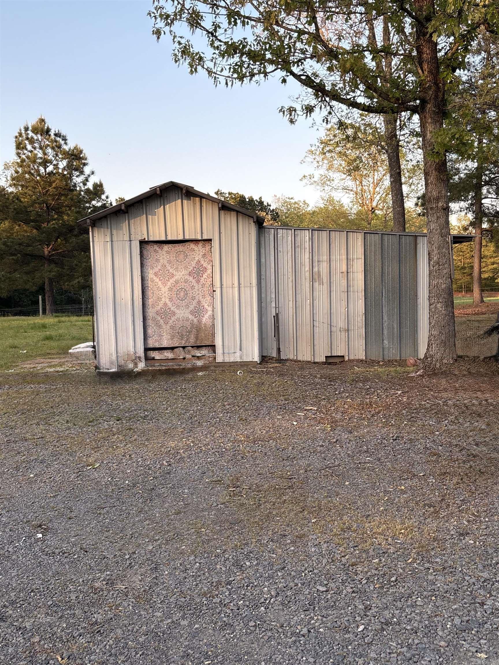 450 Pinewood Road Property Photo 15