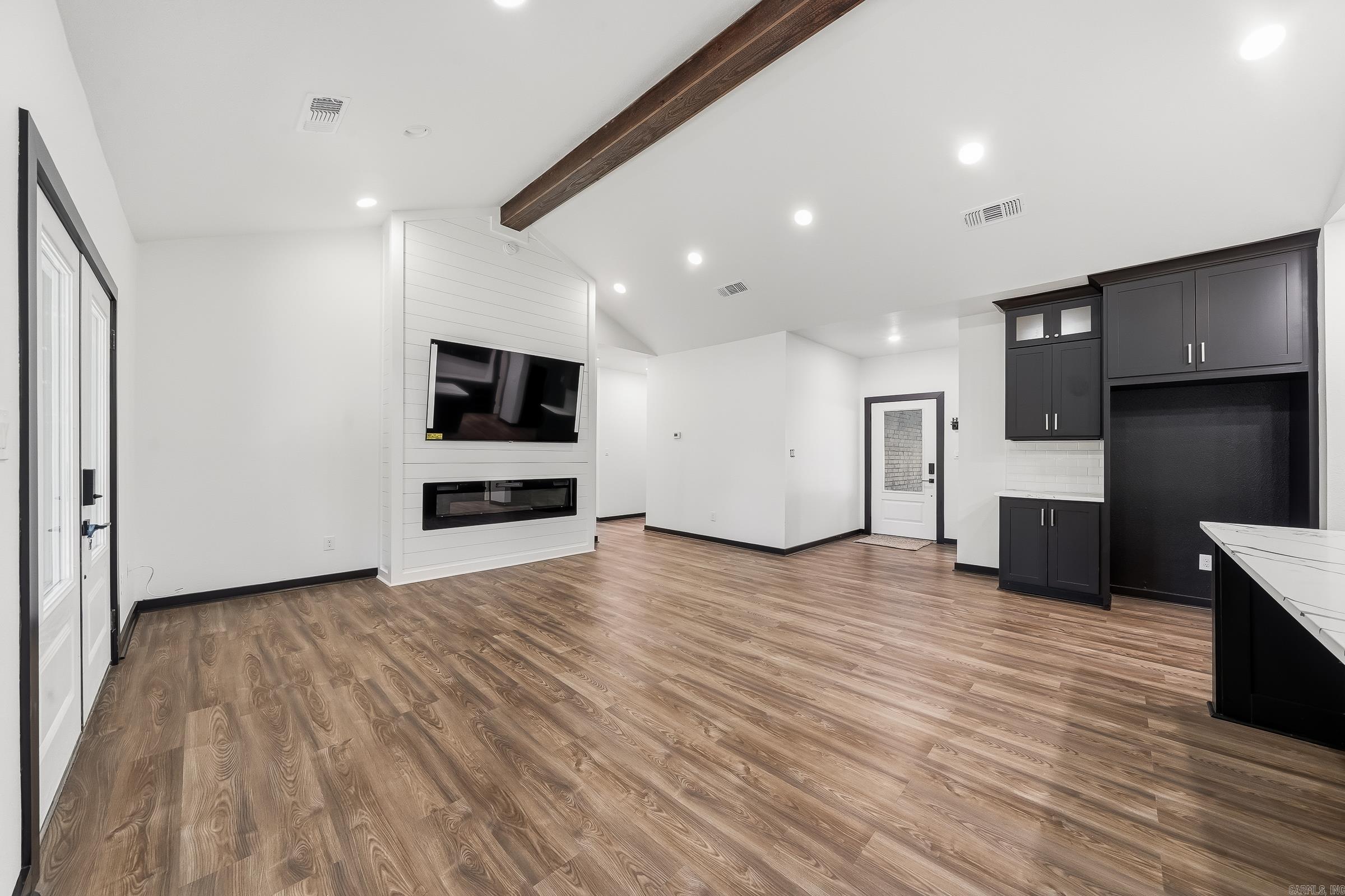 144 Leopard Drive Property Photo 2