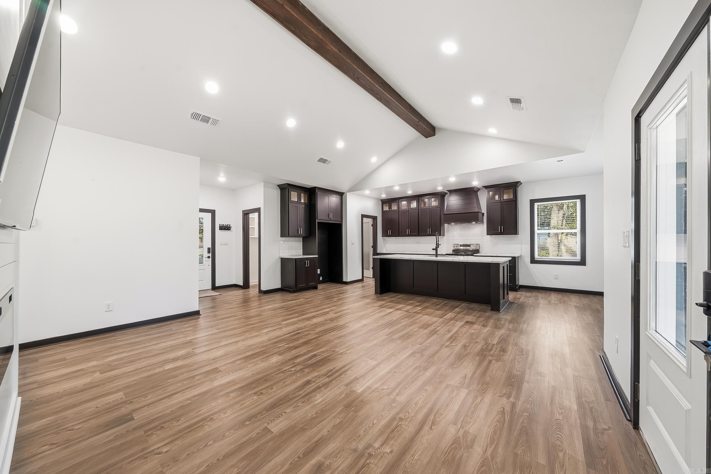 144 Leopard Drive Property Photo 3