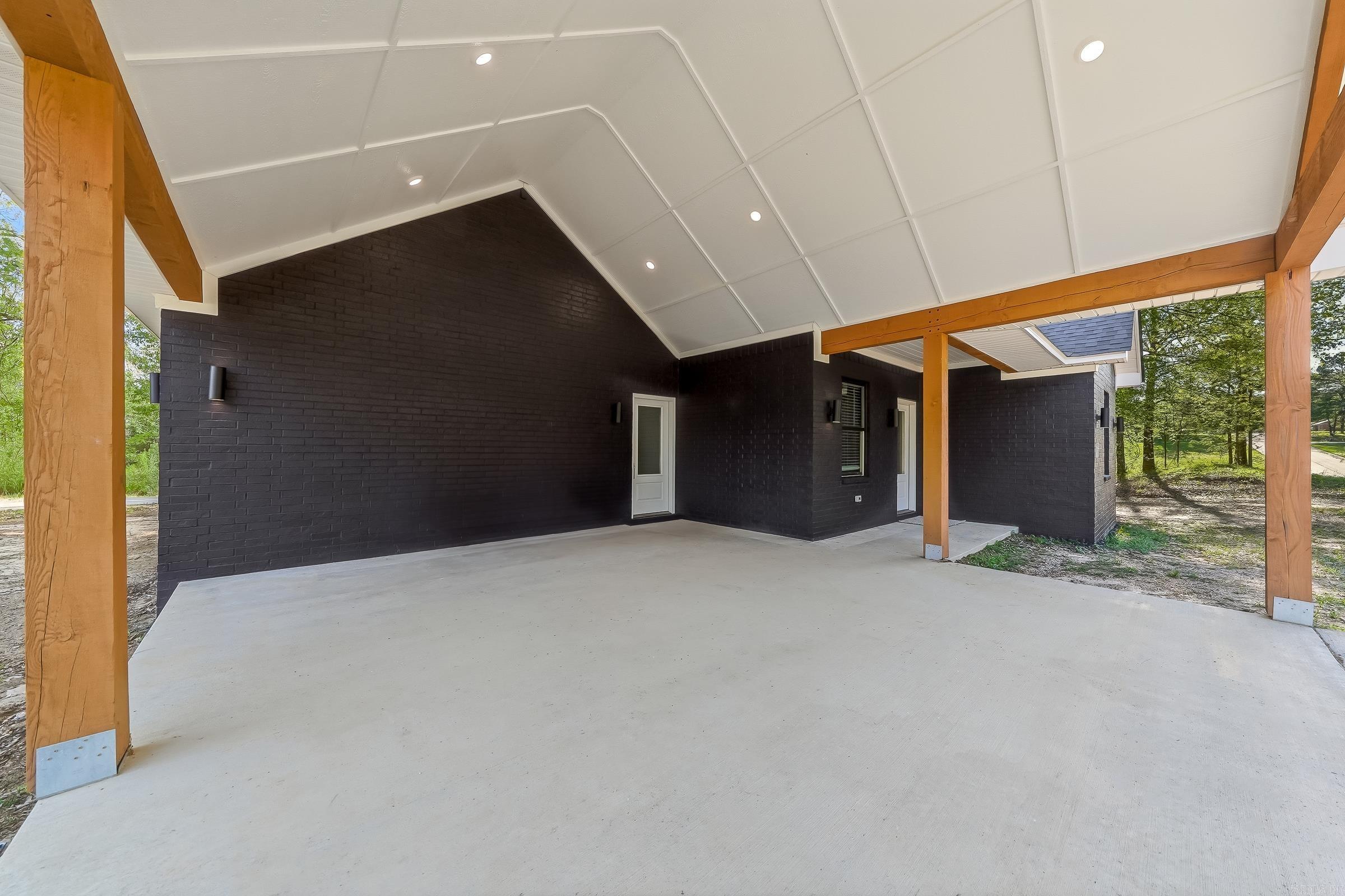 144 Leopard Drive Property Photo 28