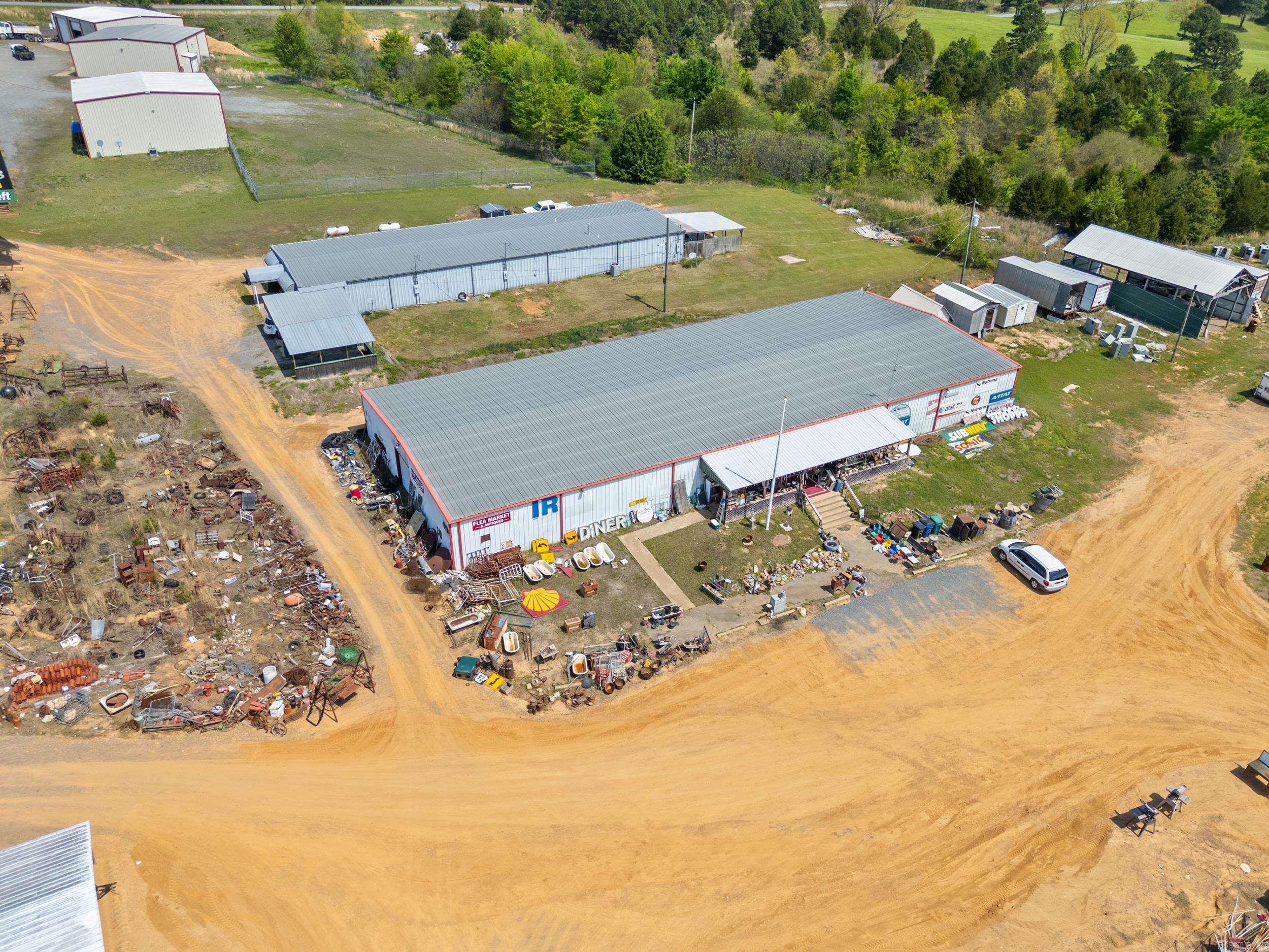 1524 Hwy 65 N Property Photo 5