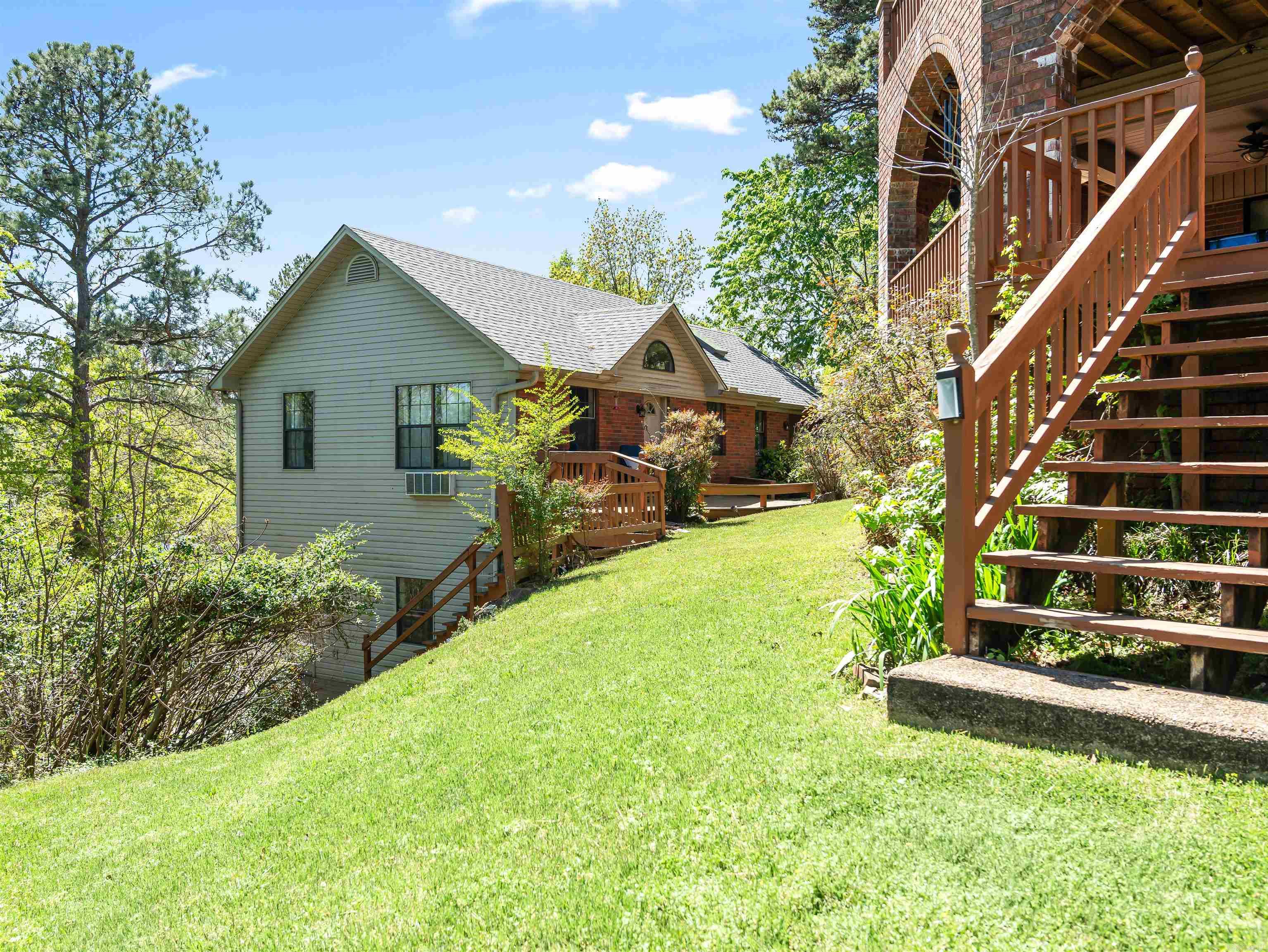 125 Catherine Crest Property Photo 37