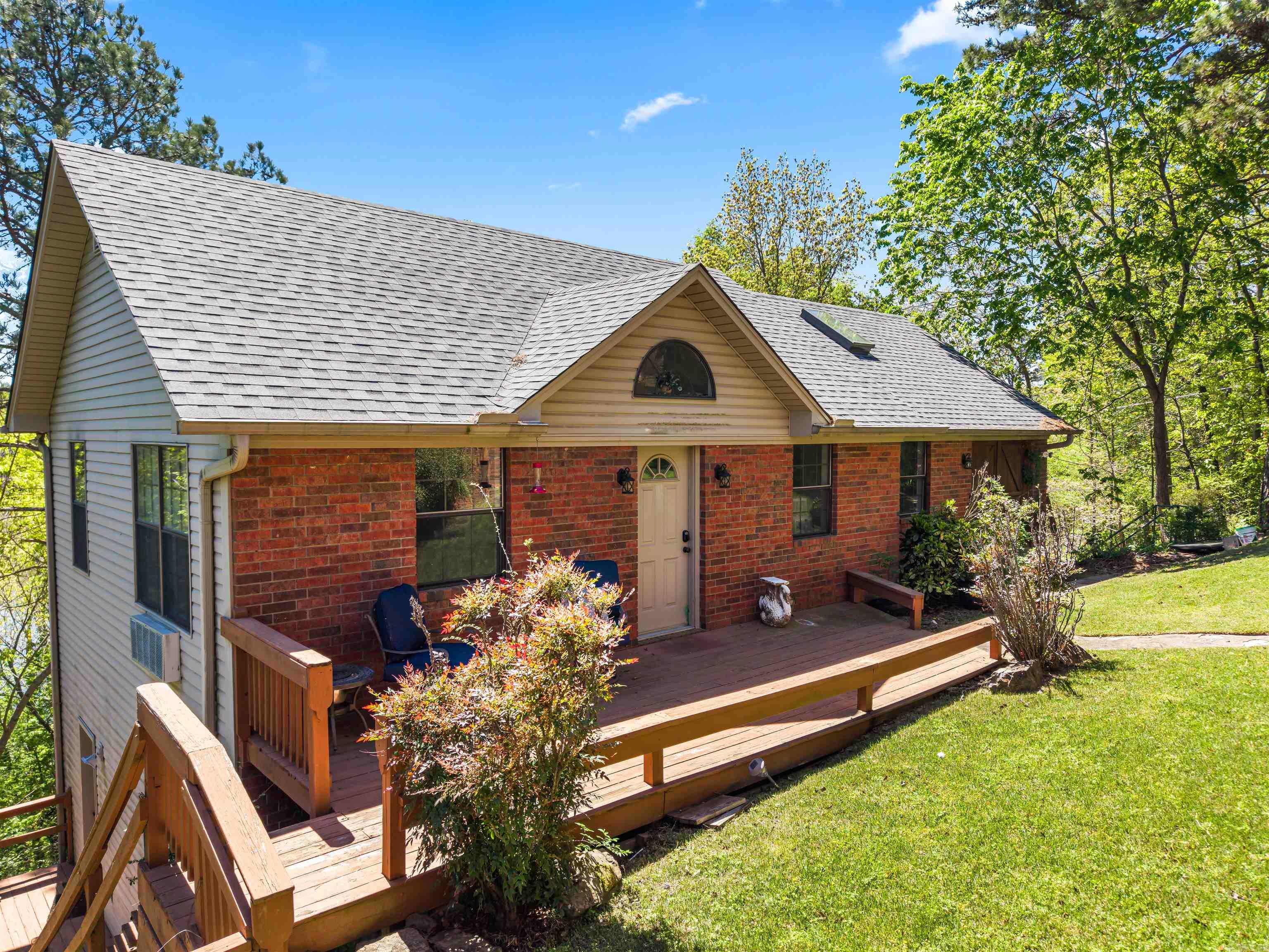 125 Catherine Crest Property Photo 46