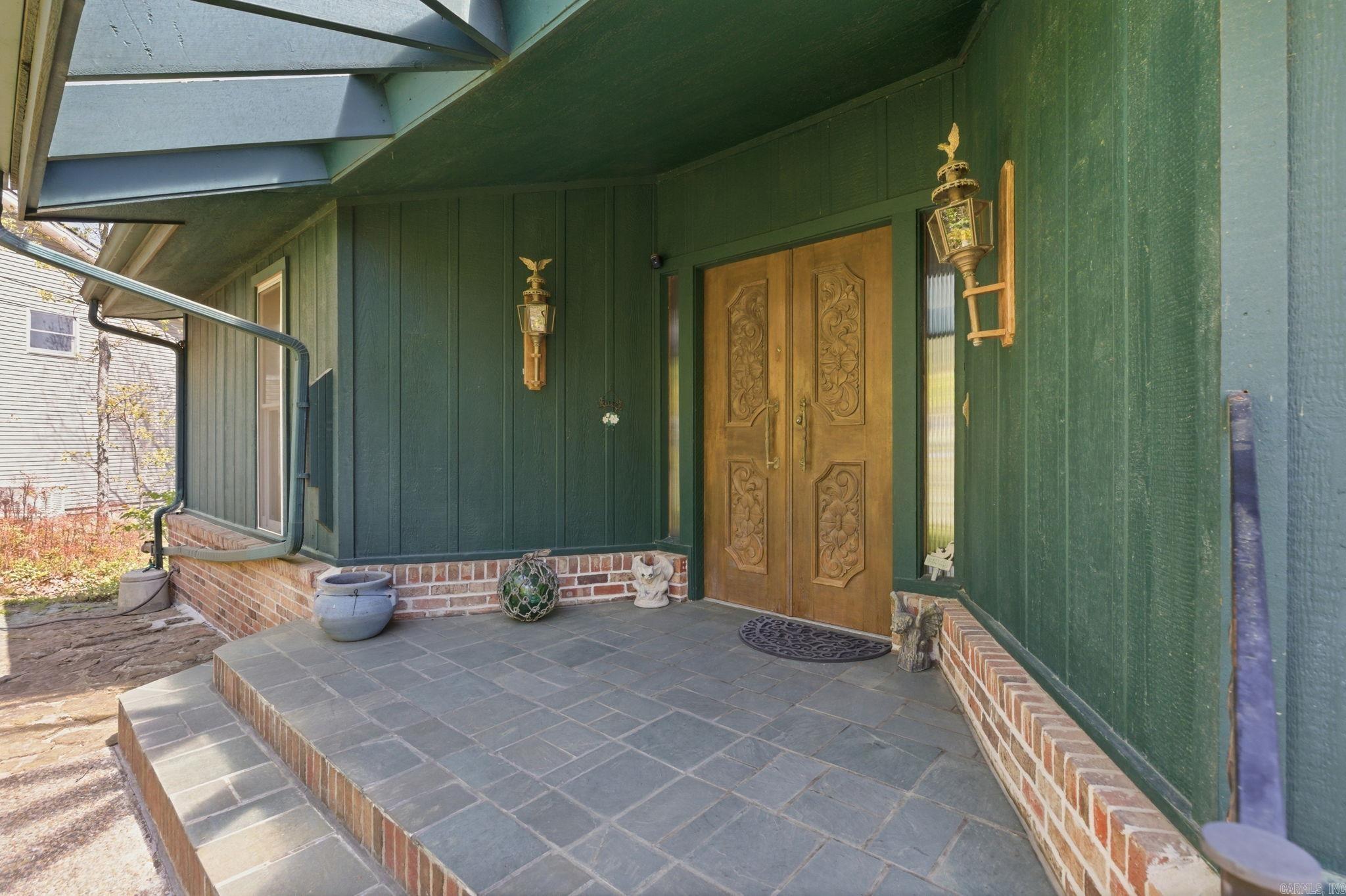 245 Pine Hill Drive Property Photo 2