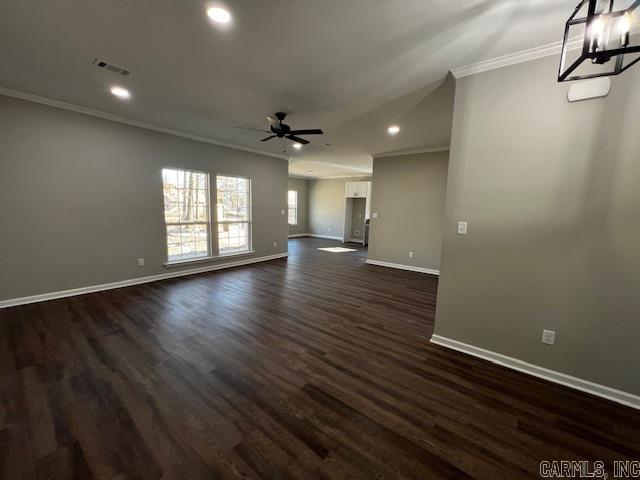907 West Street Property Photo 3