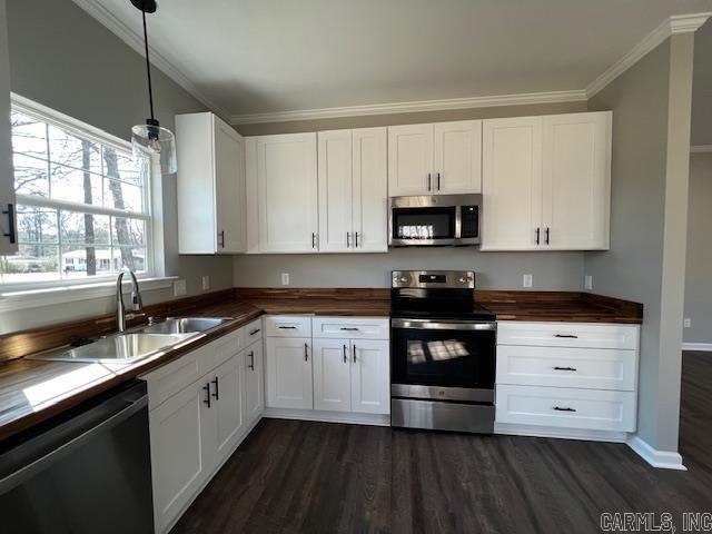 907 West Street Property Photo 7