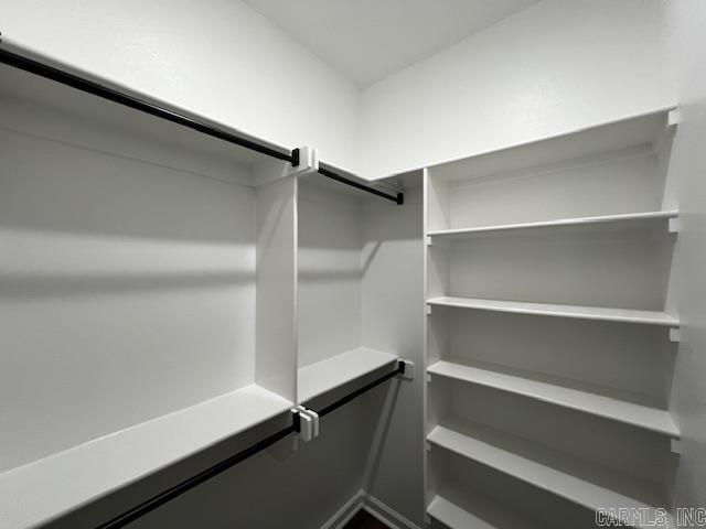 907 West Street Property Photo 12