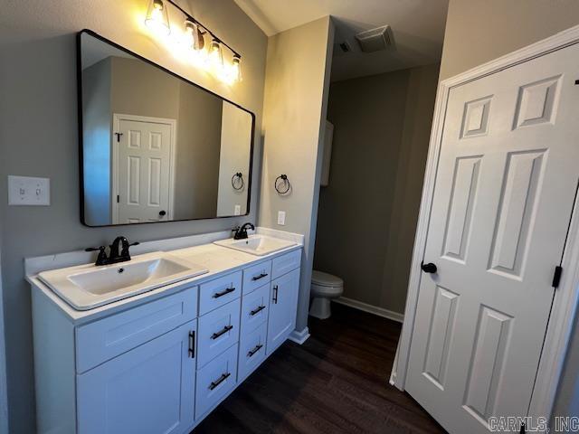 907 West Street Property Photo 15