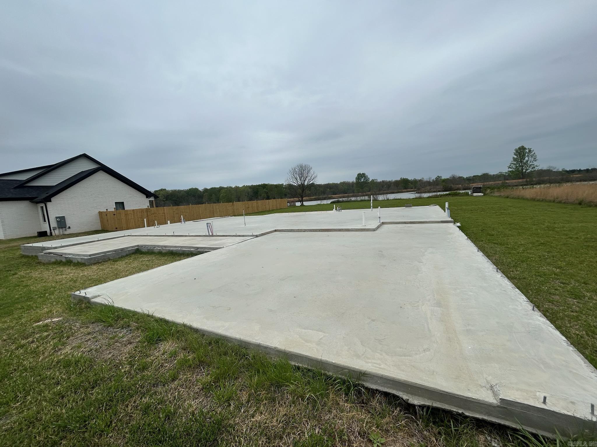 695 Mound View Drive Property Photo 1