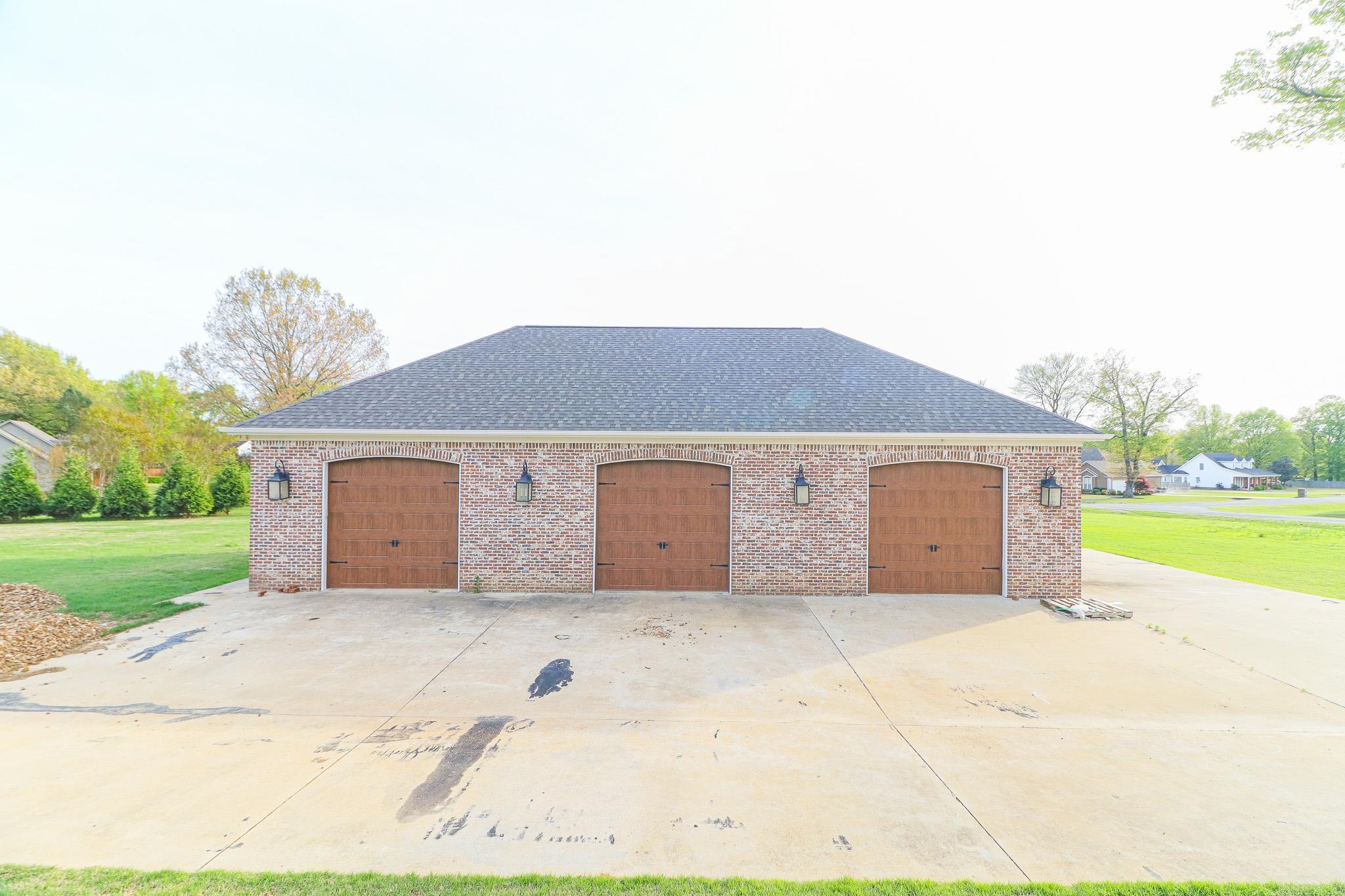 501 E Lawson Road Property Photo 4
