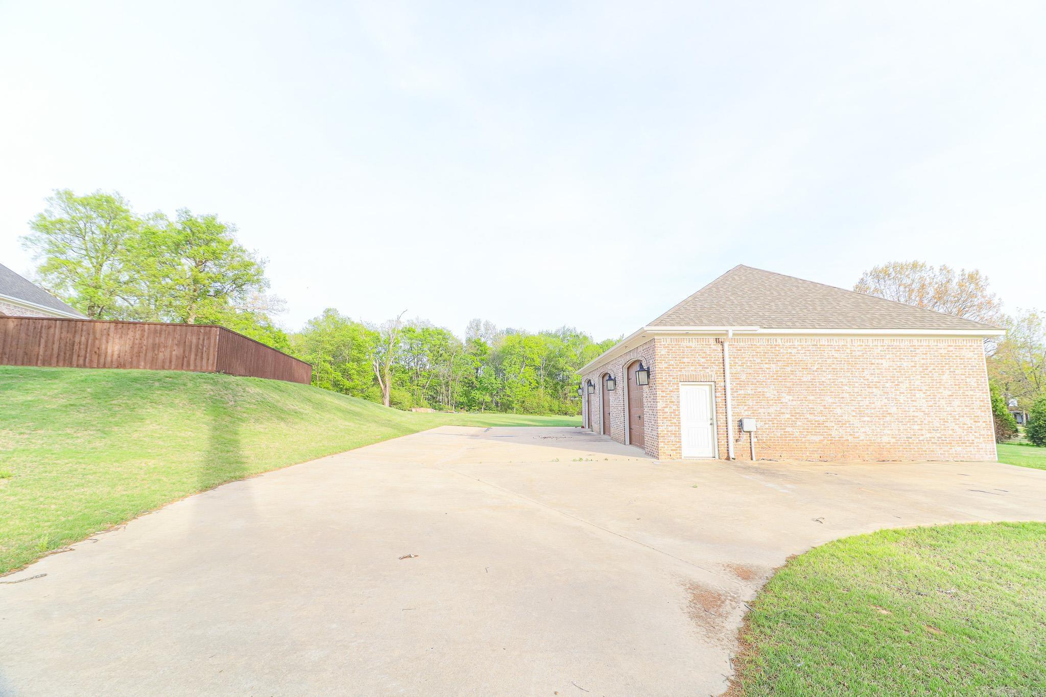 501 E Lawson Road Property Photo 6